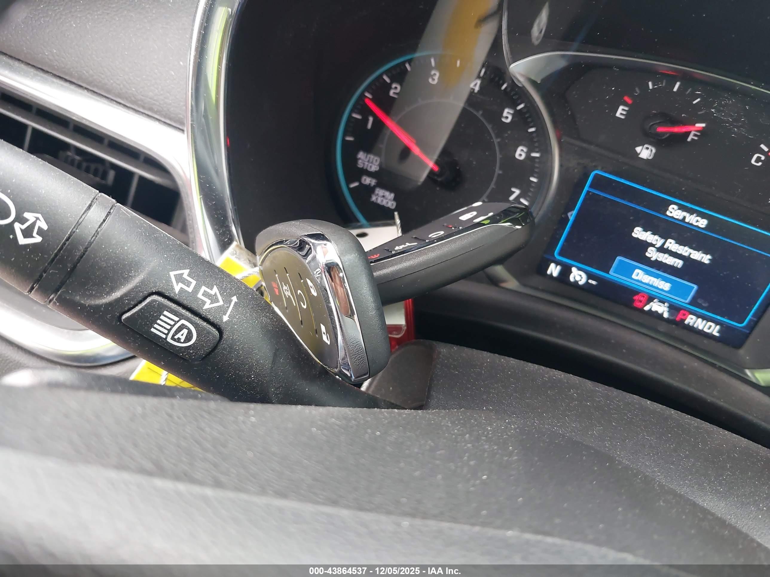 CHEVROLET EQUINOX image 11