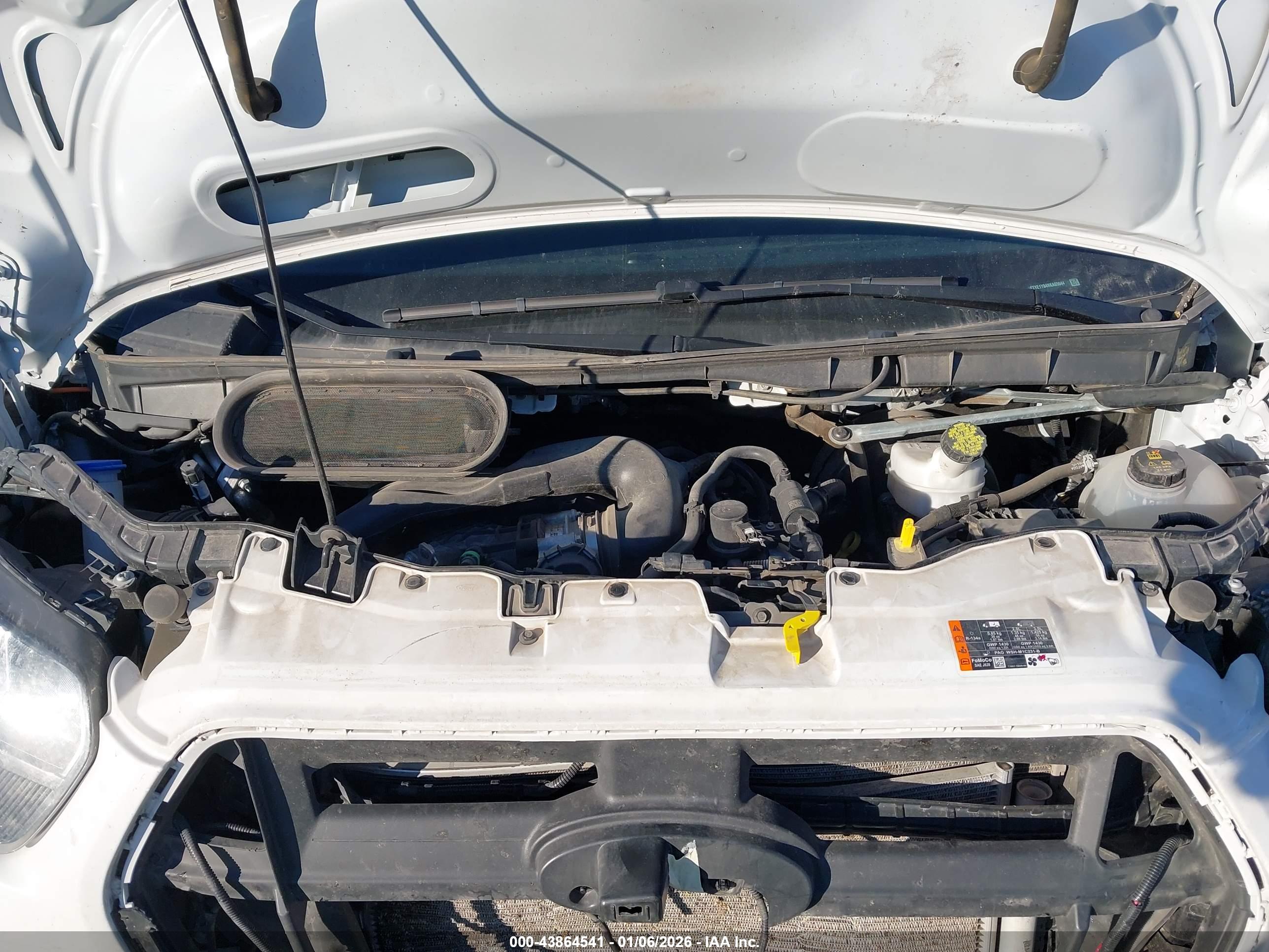 FORD TRANSIT-150 image 10