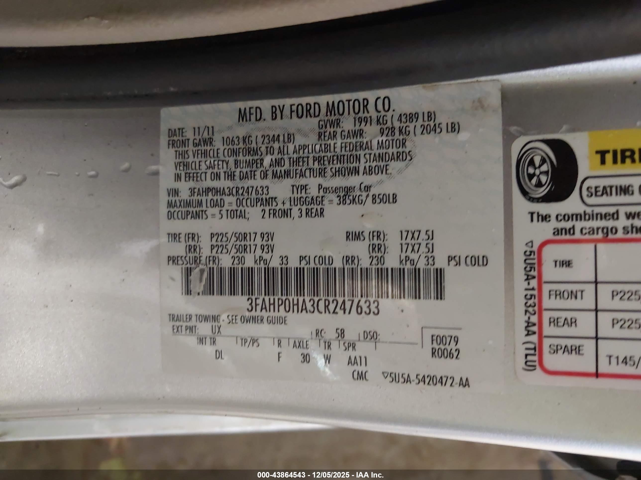 FORD FUSION image 9