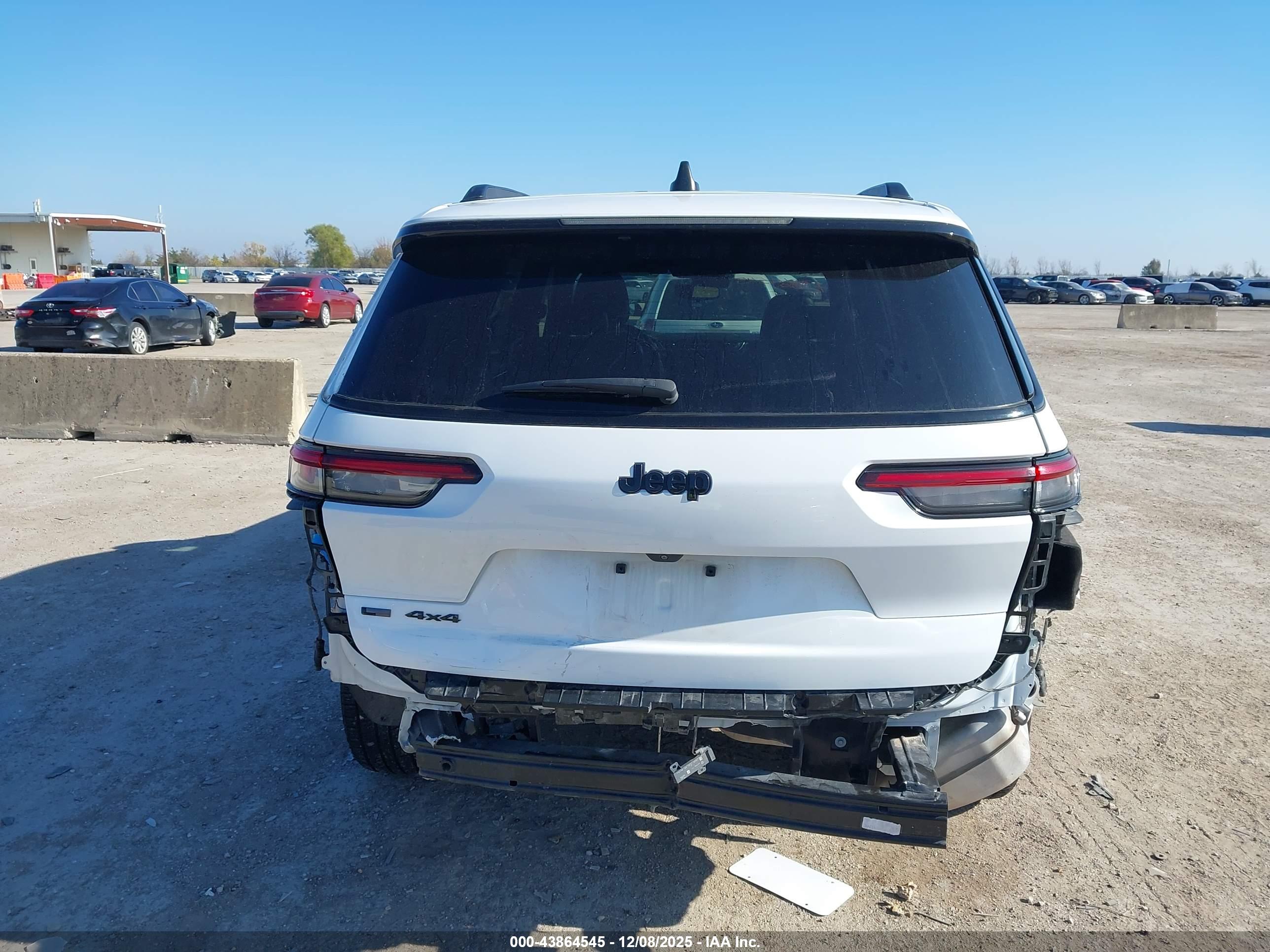 JEEP GRAND image 6