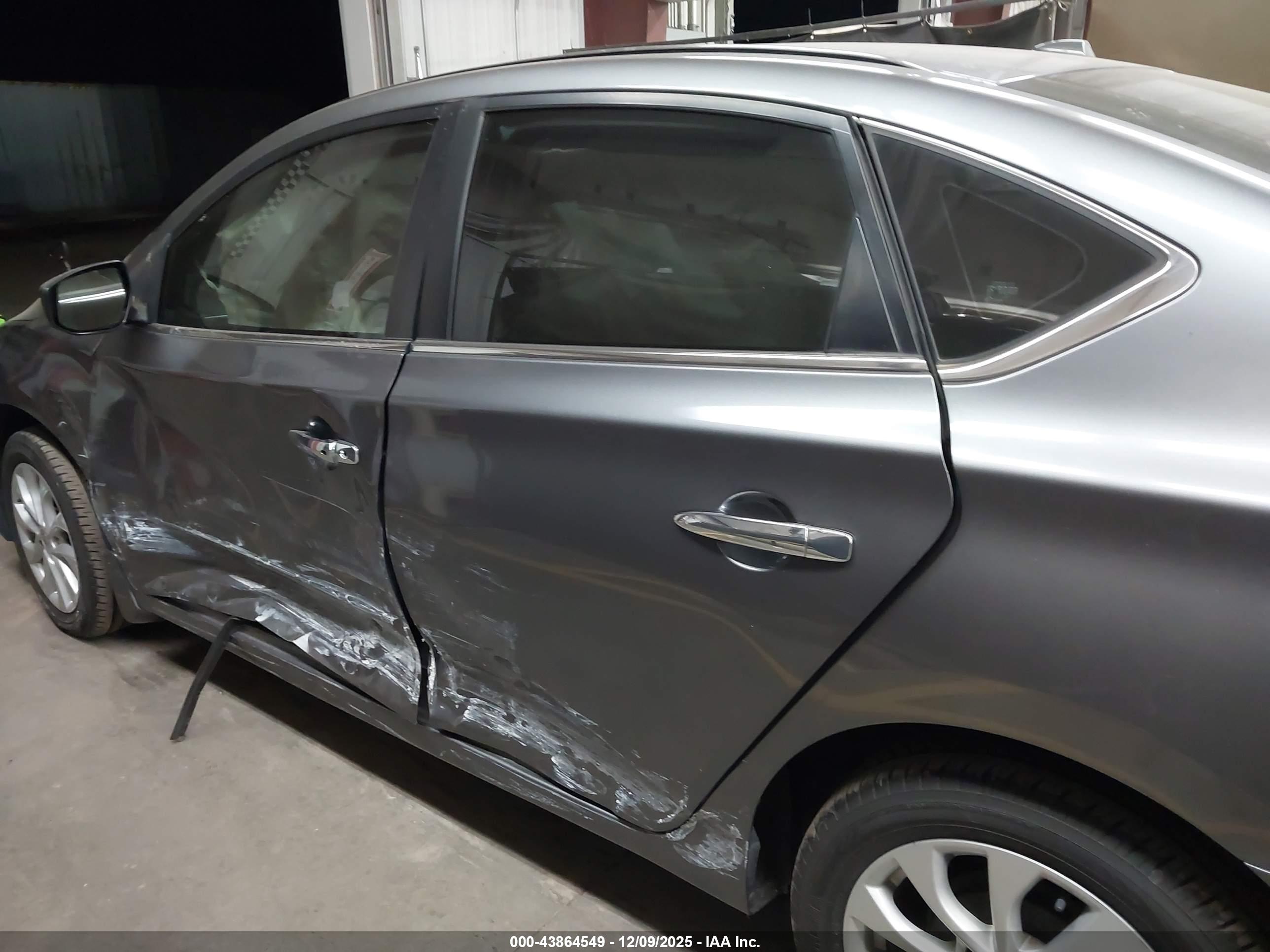 NISSAN SENTRA image 6
