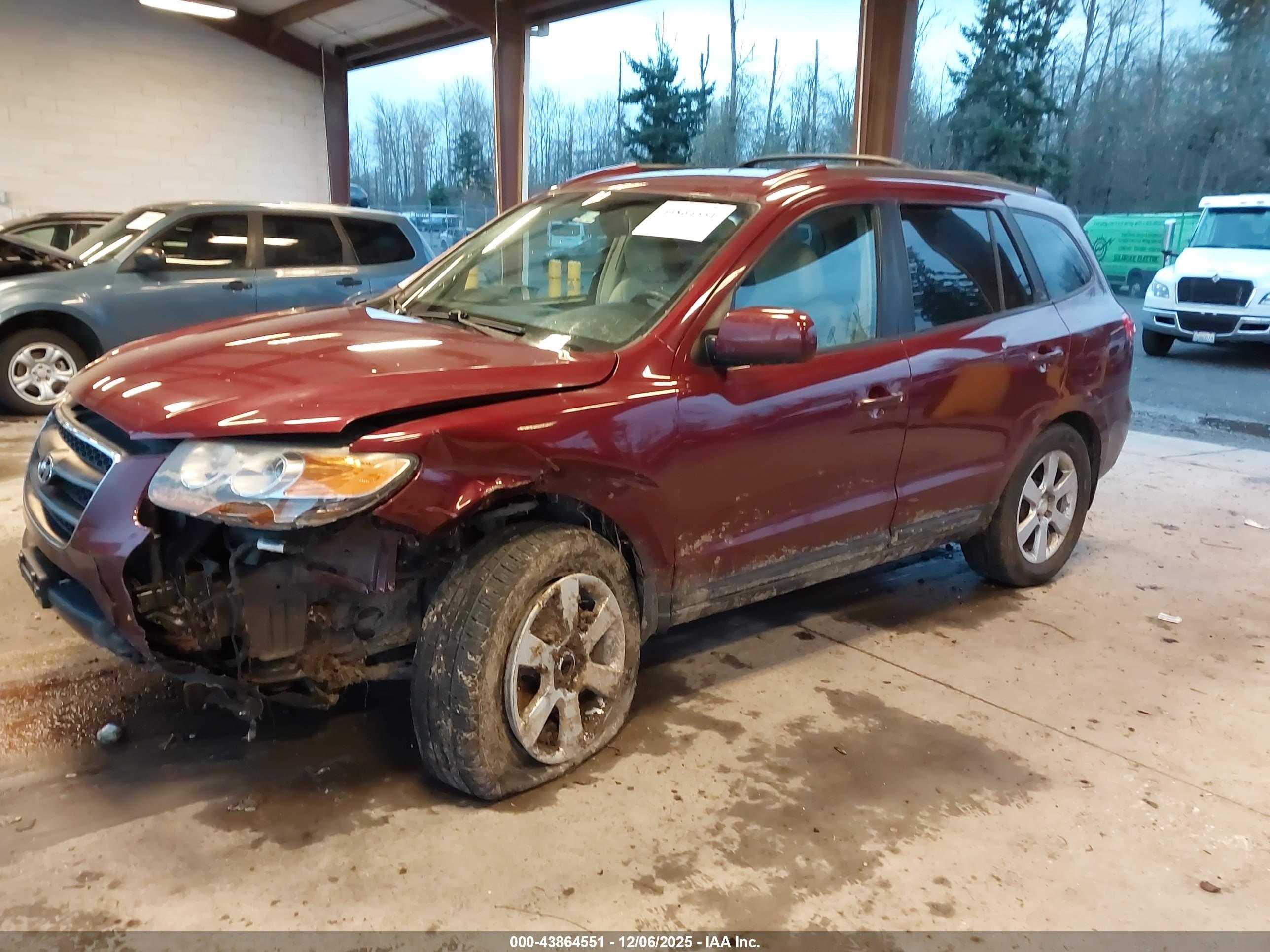 HYUNDAI SANTA image 2