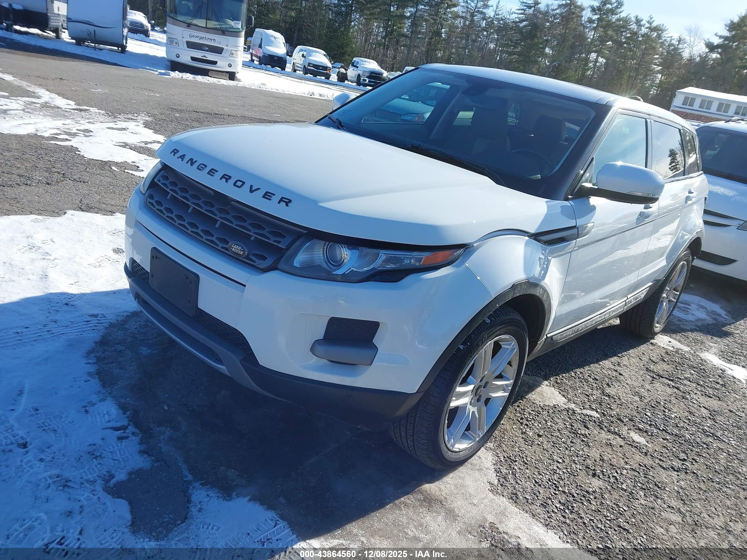 LAND ROVER image 2