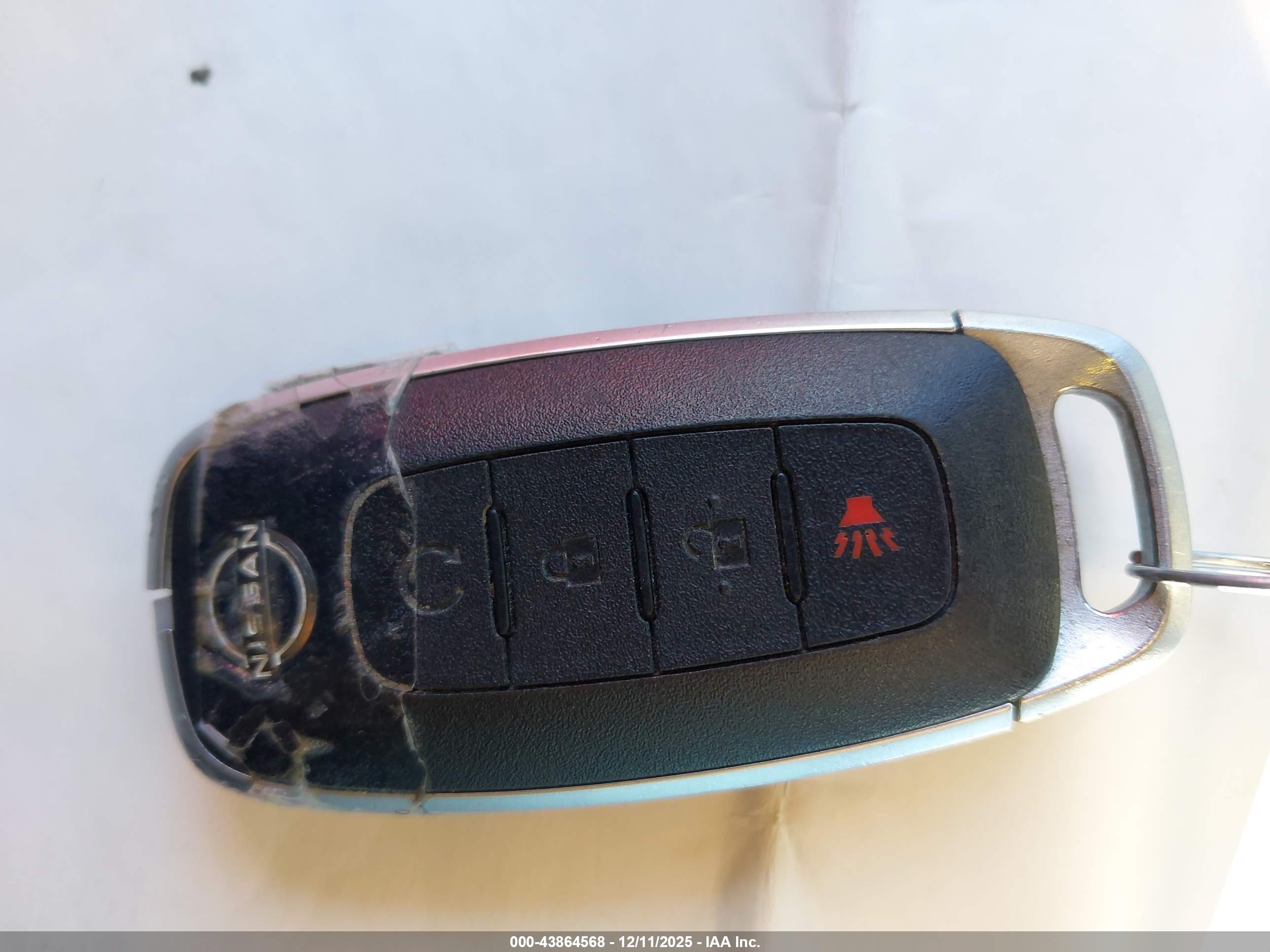 NISSAN KICKS image 11