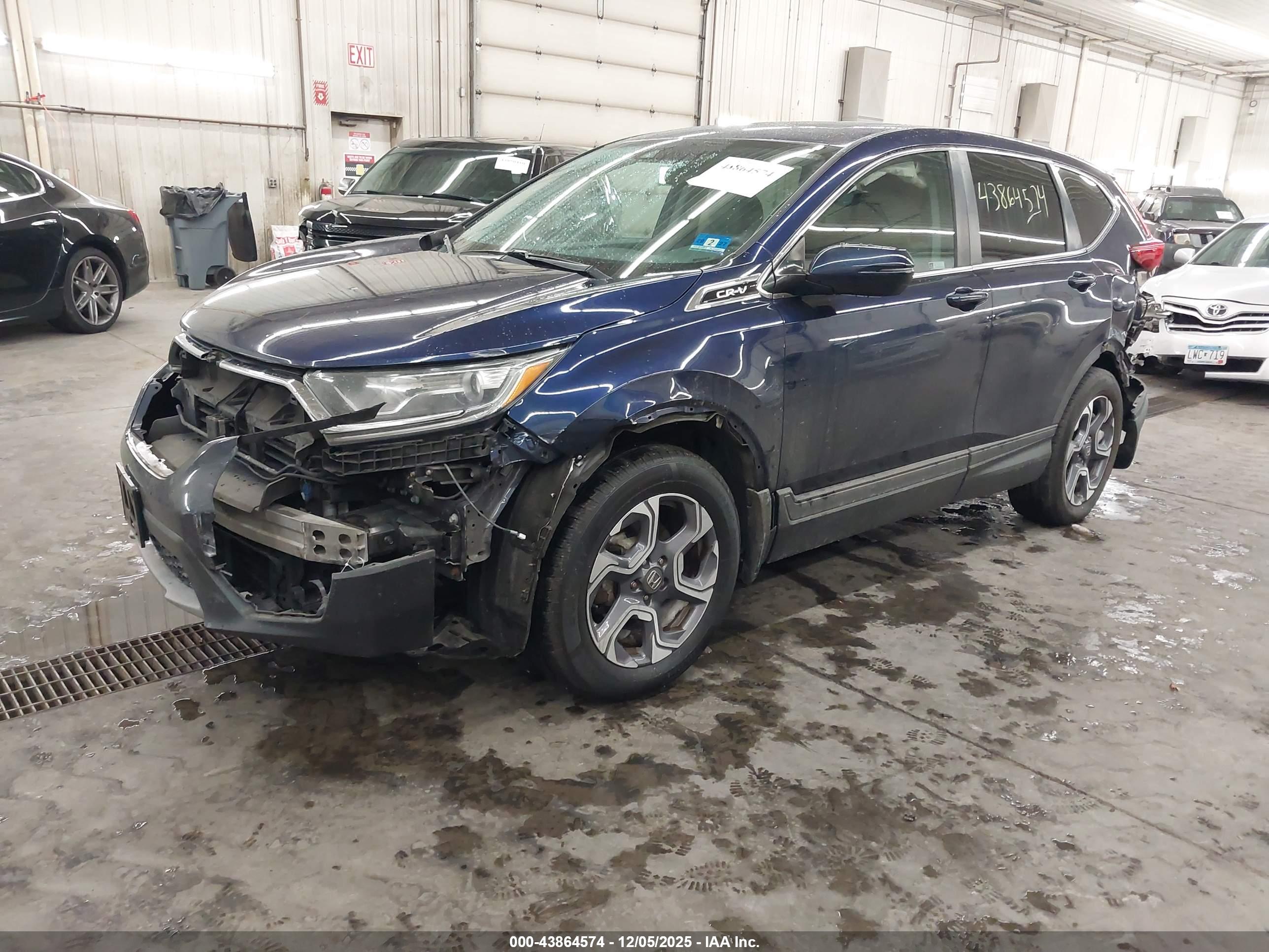 HONDA CR-V image 2