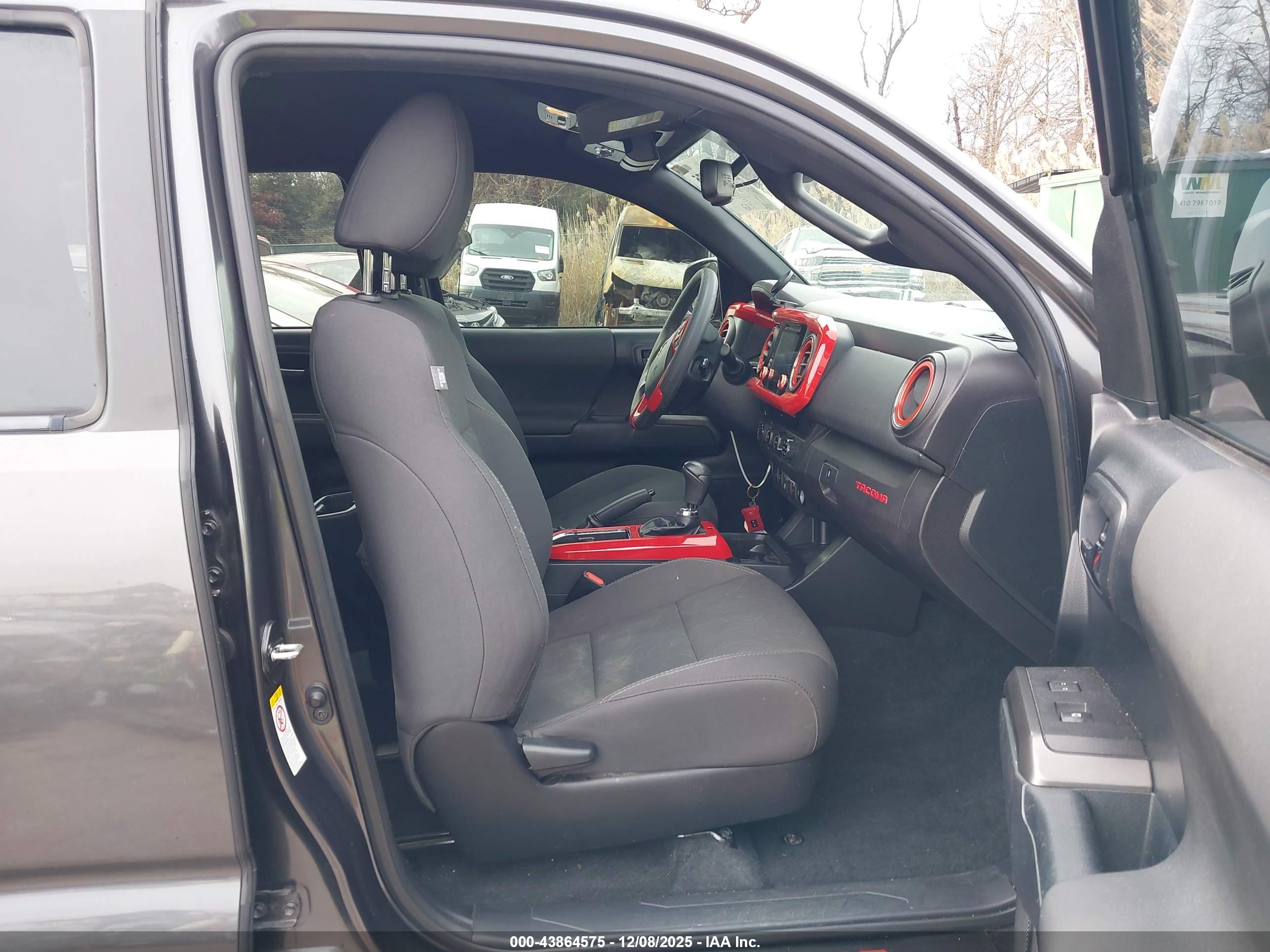 TOYOTA TACOMA image 5