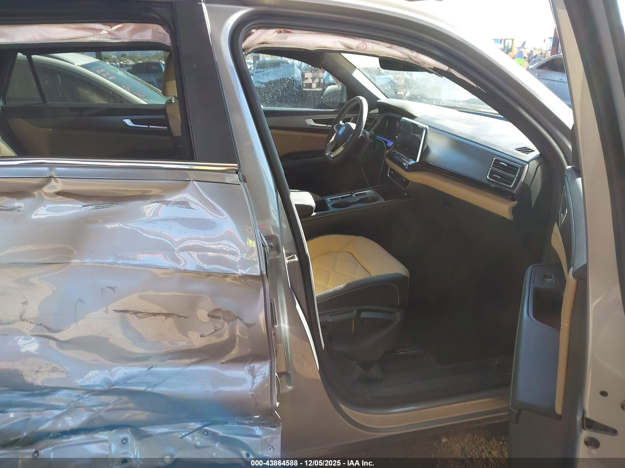 VOLKSWAGEN ATLAS image 5