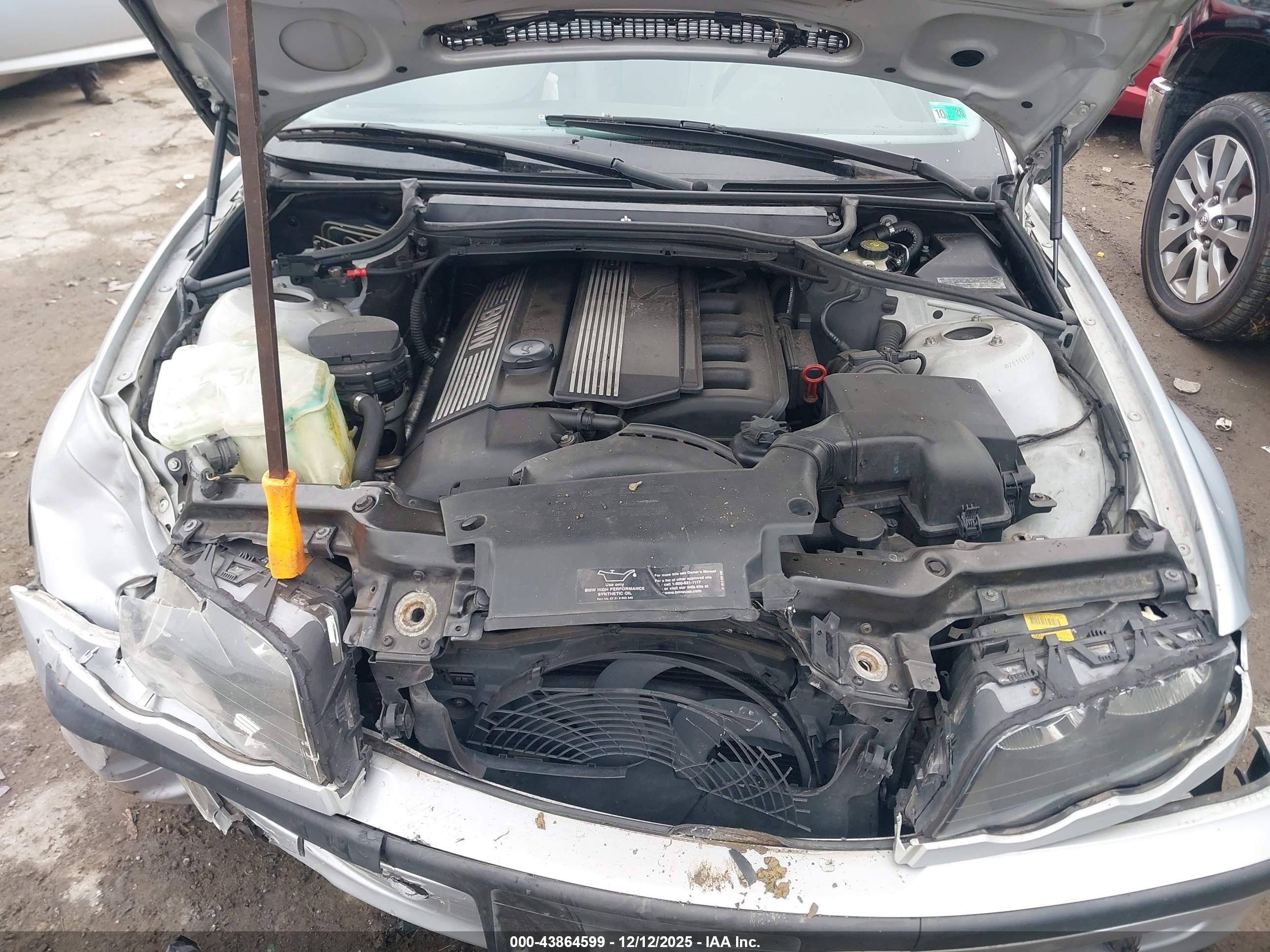 BMW 328I image 10