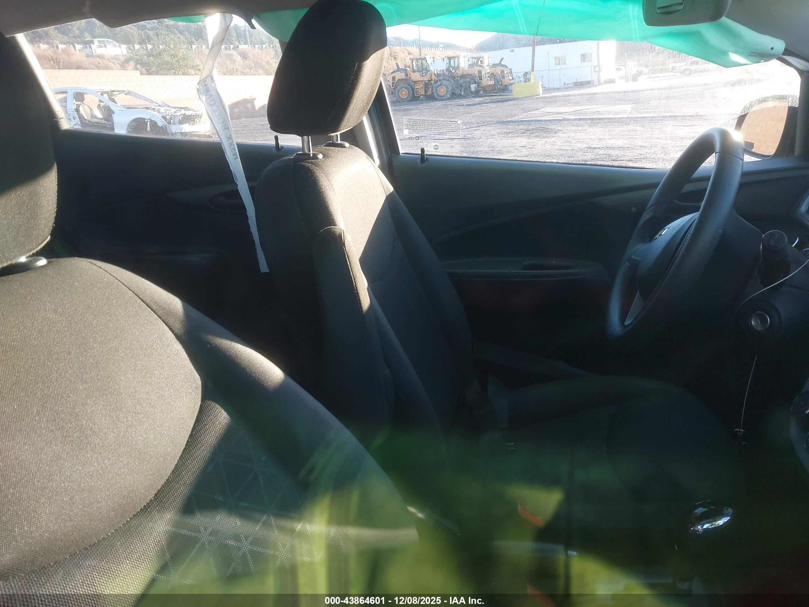 CHEVROLET SPARK image 5