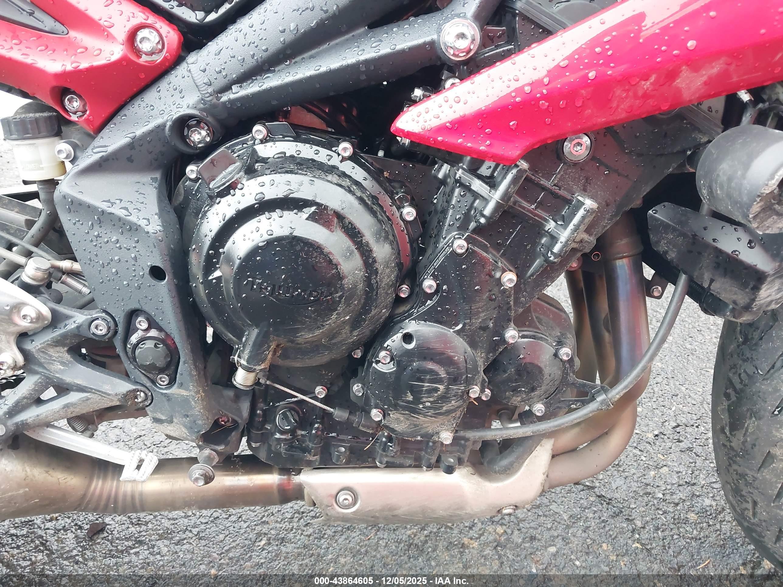 TRIUMPH MOTORCYCLE image 8