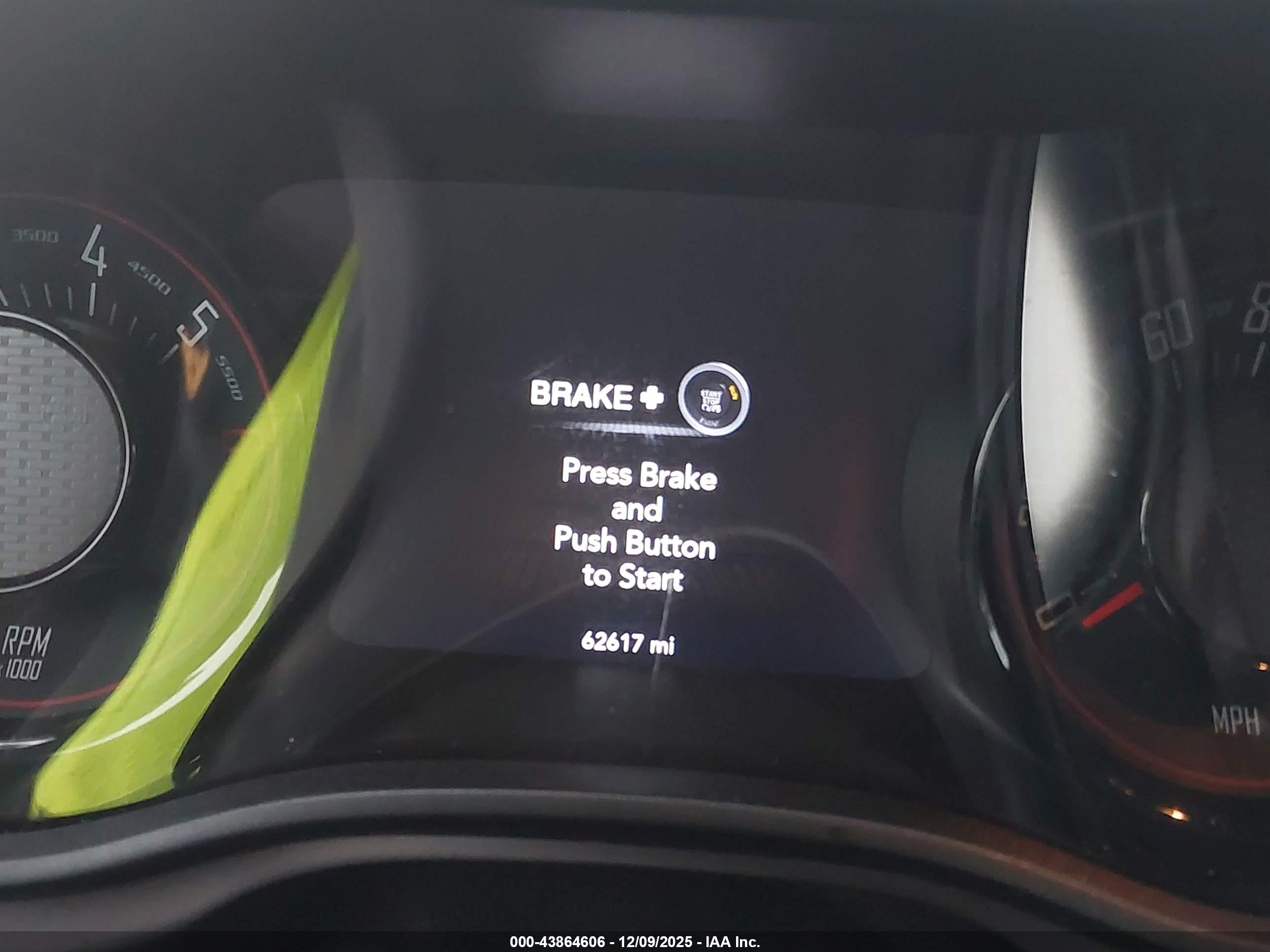 DODGE CHALLENGER image 7