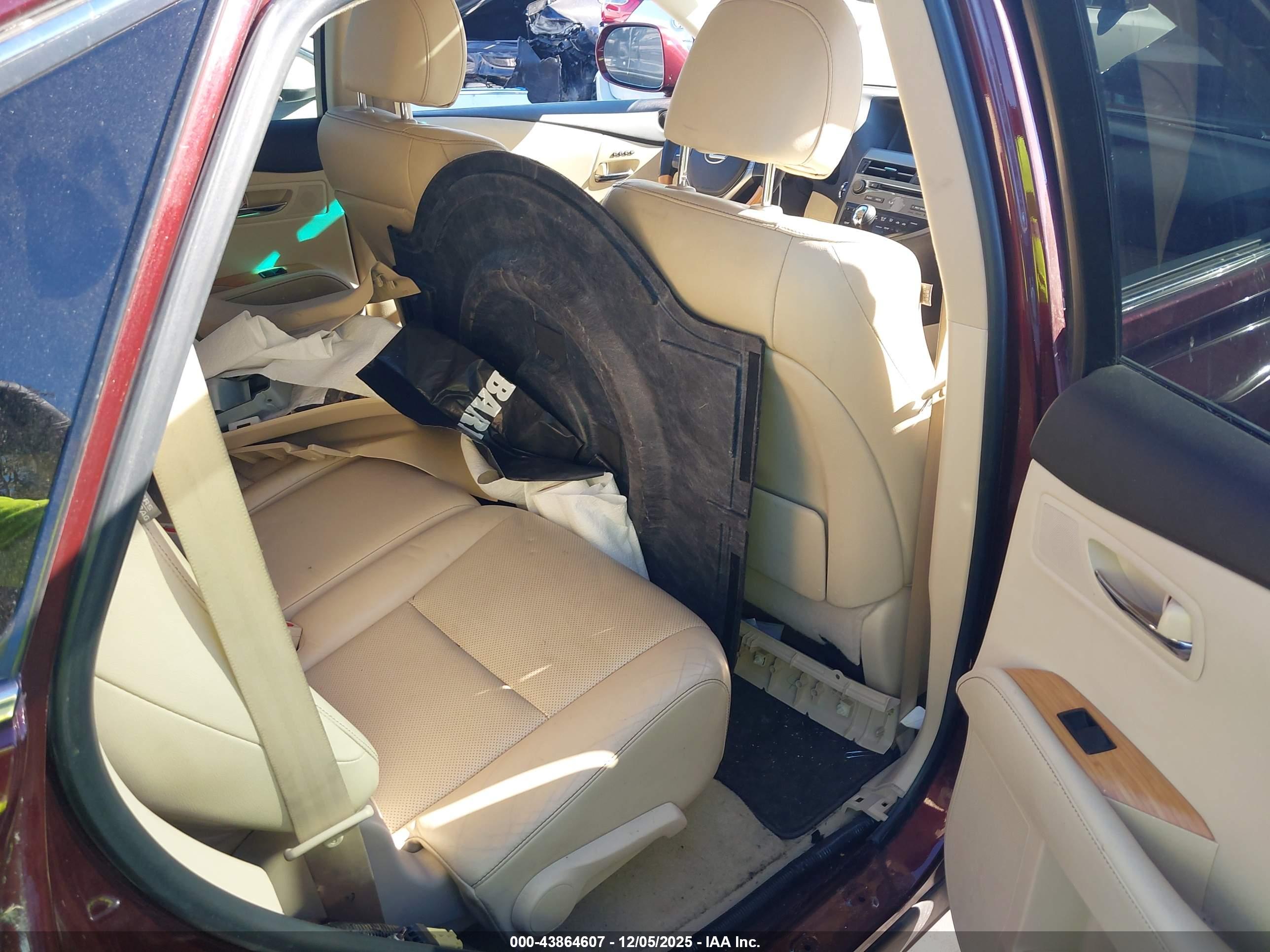 LEXUS RX image 8
