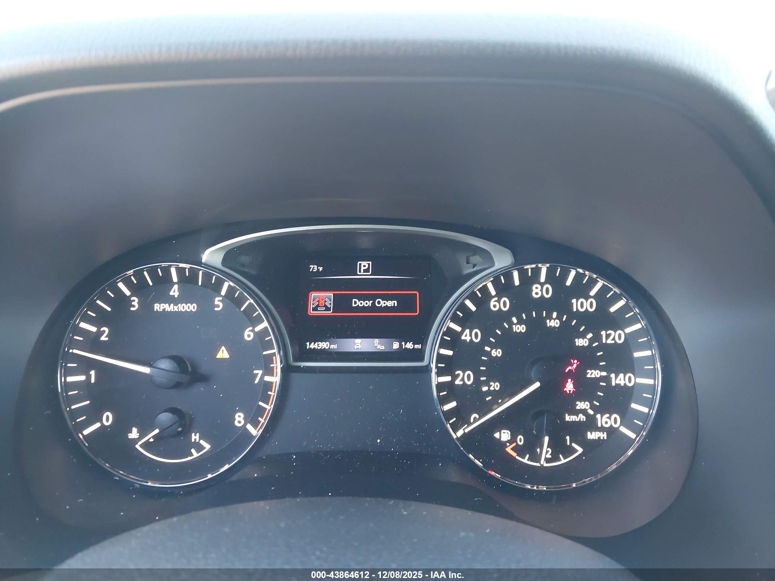NISSAN PATHFINDER image 7