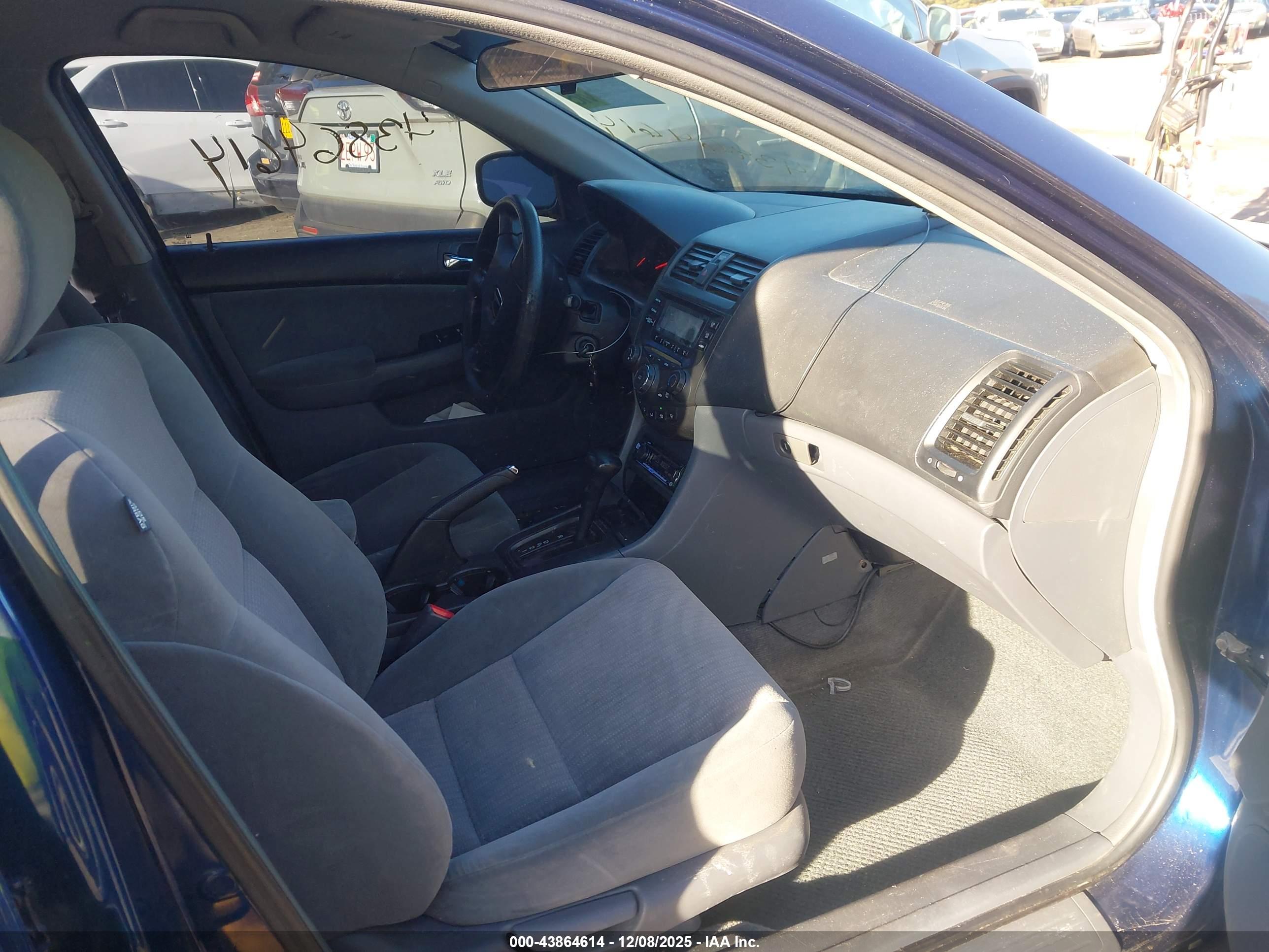 HONDA ACCORD image 5