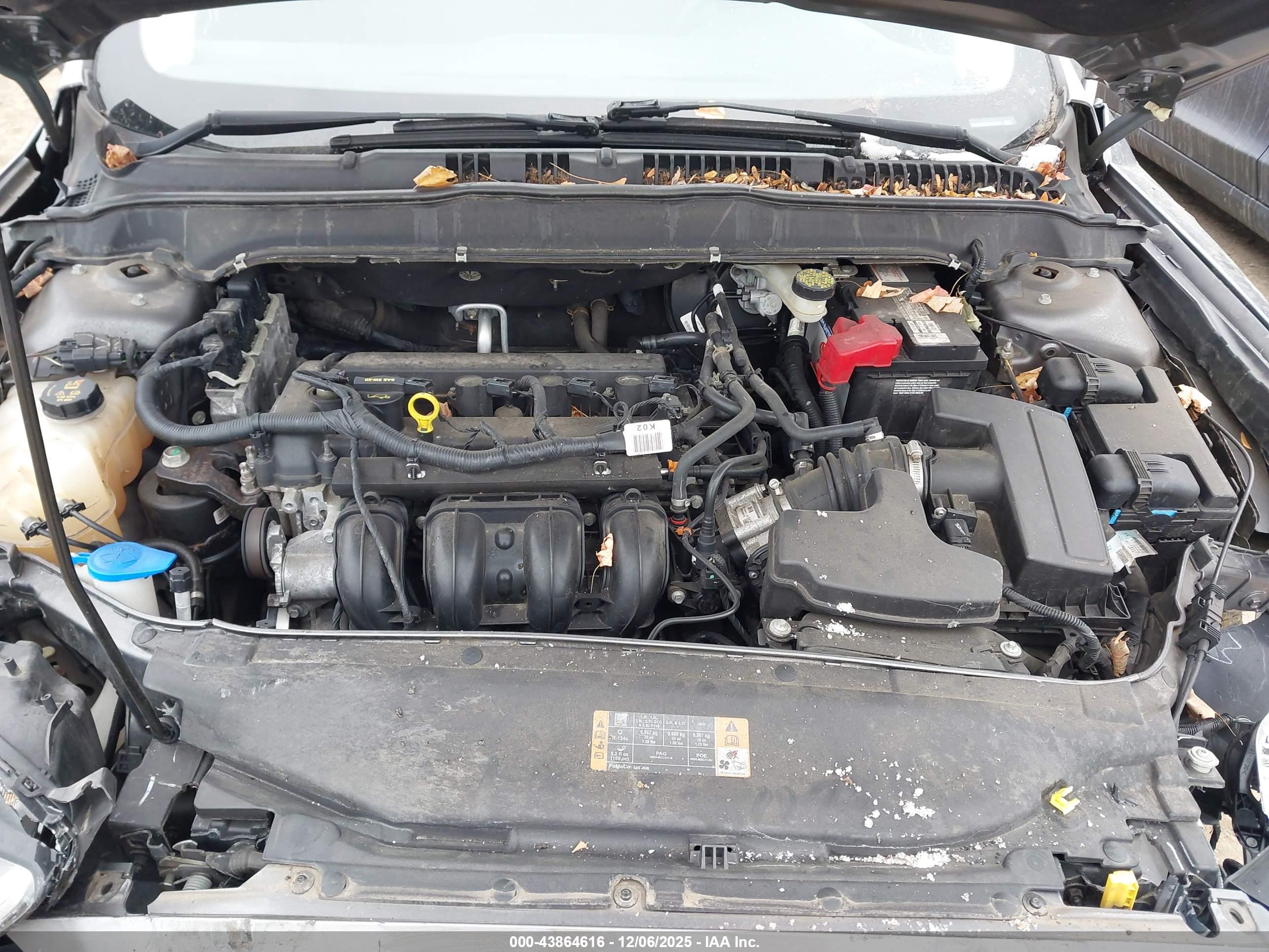 FORD FUSION image 10