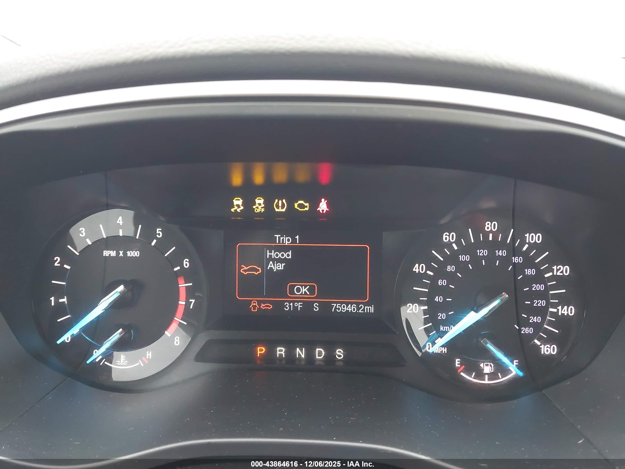 FORD FUSION image 7