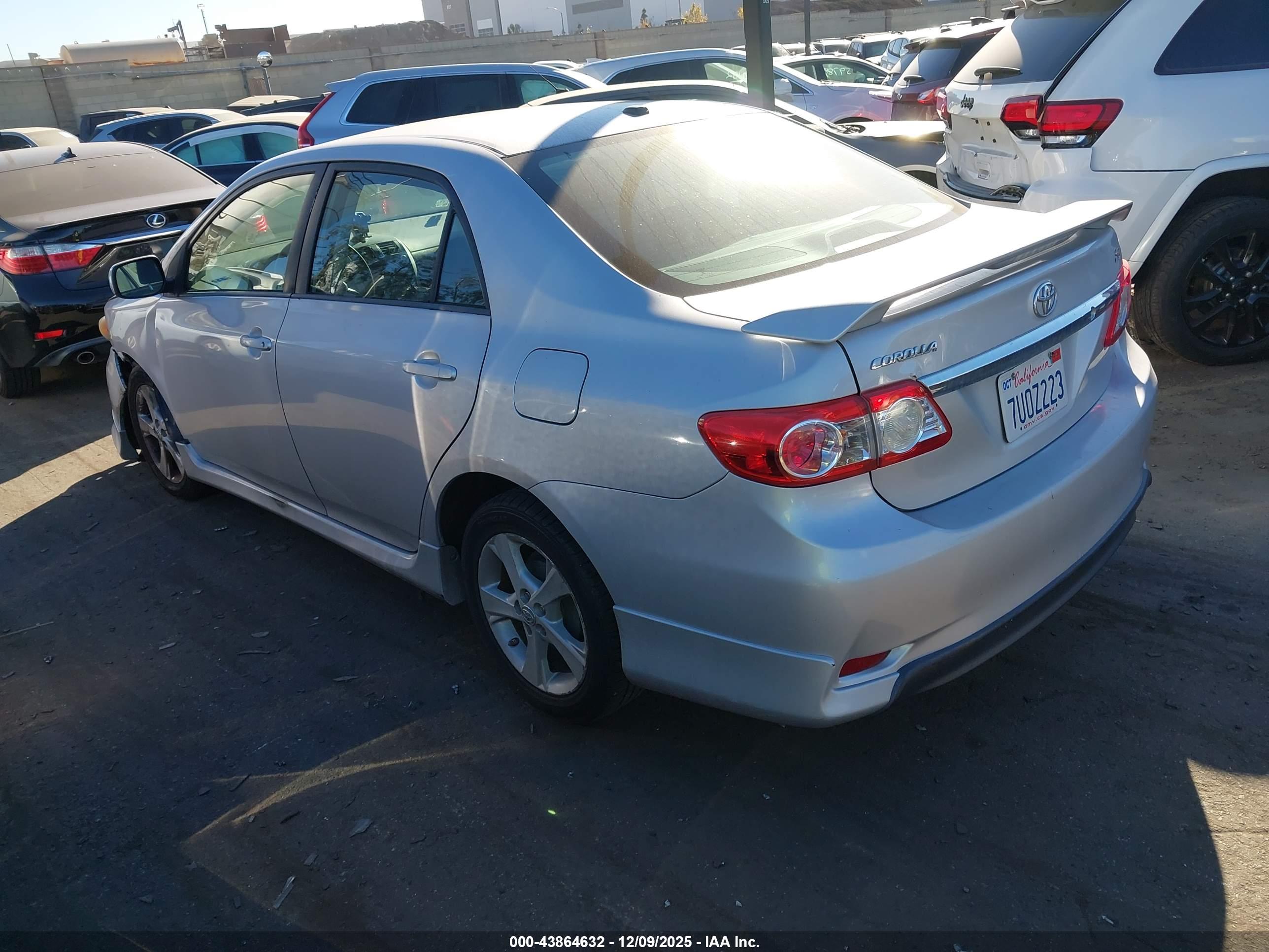 TOYOTA COROLLA image 3