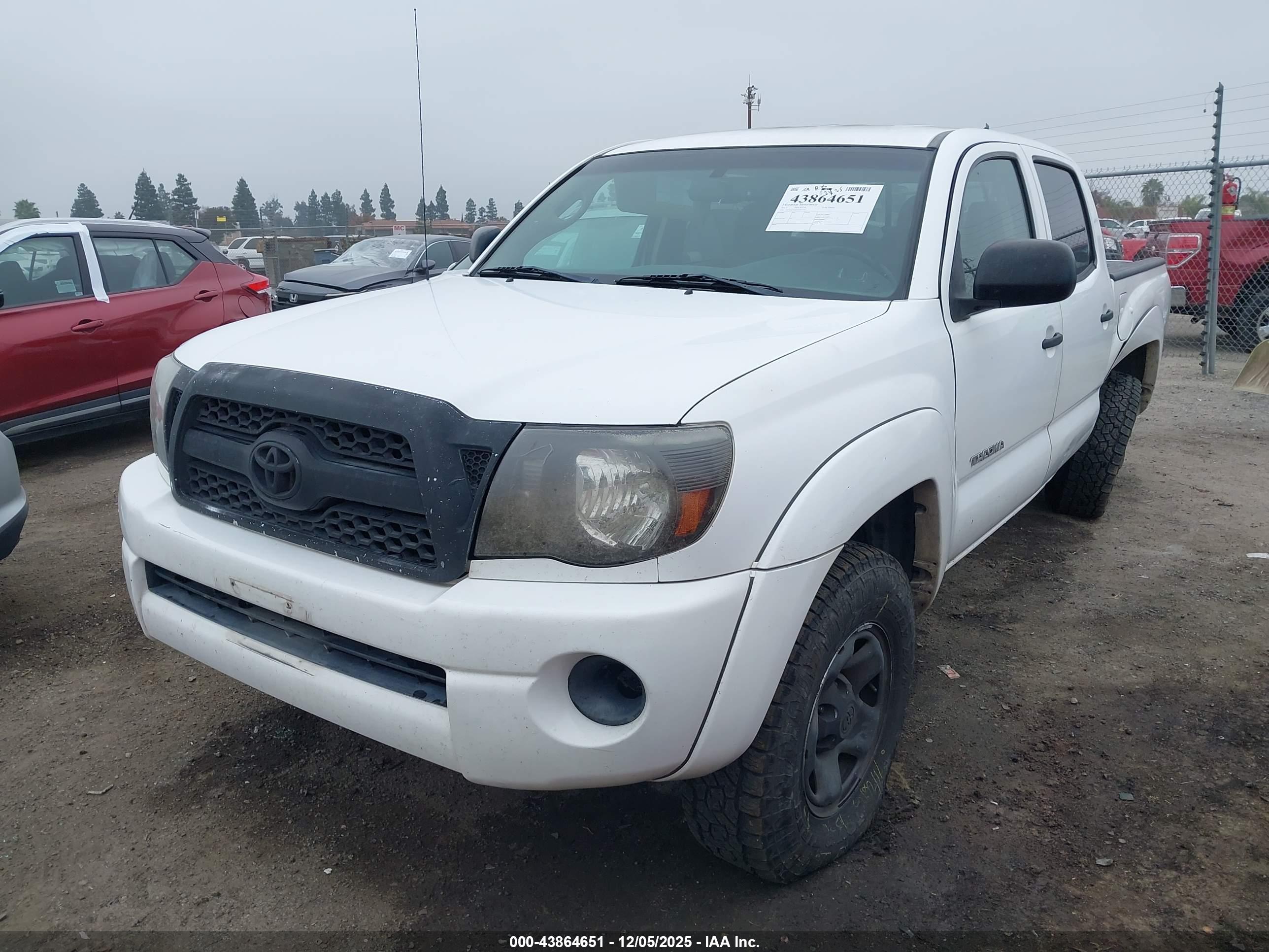 TOYOTA TACOMA image 2