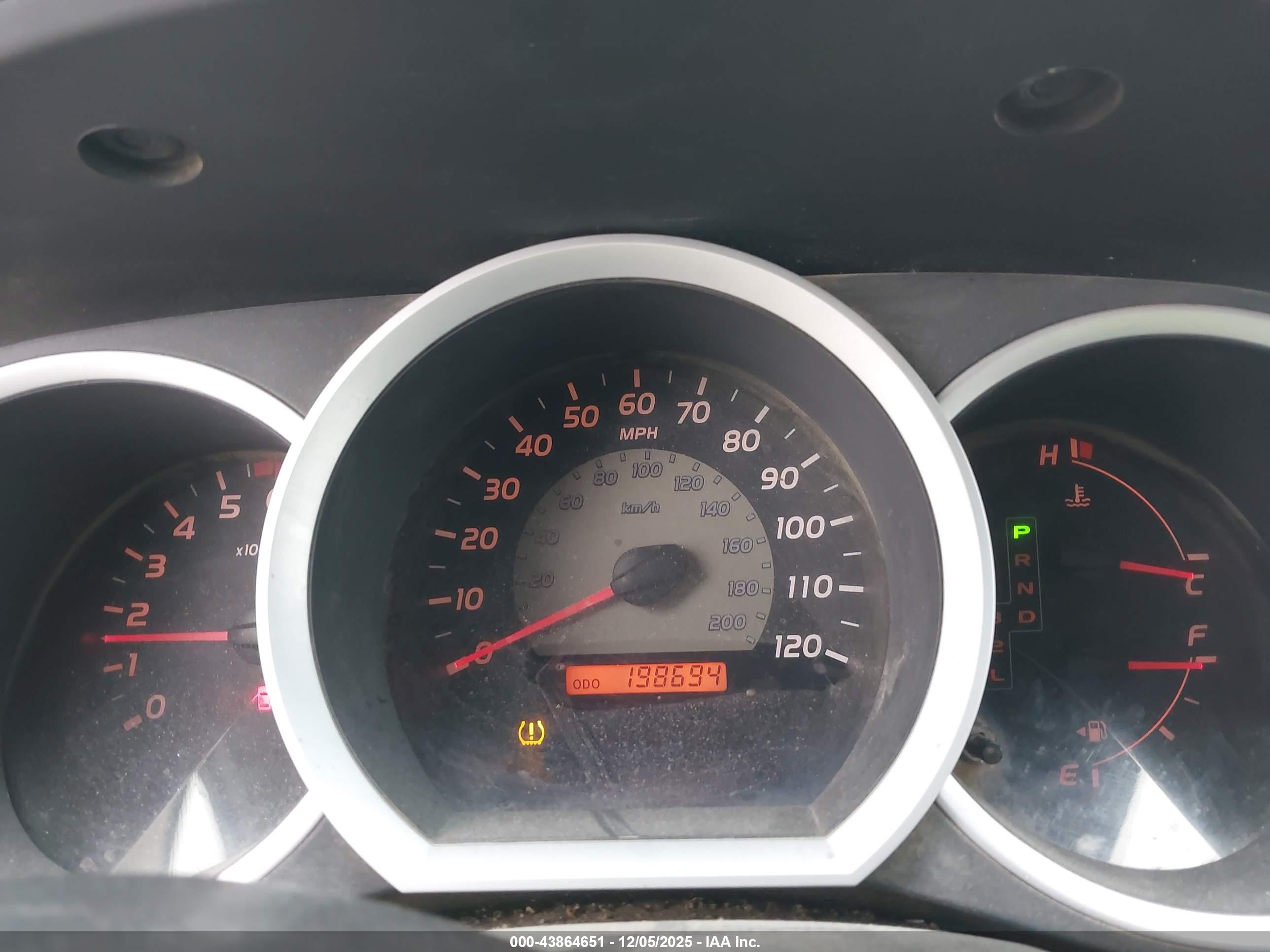 TOYOTA TACOMA image 7