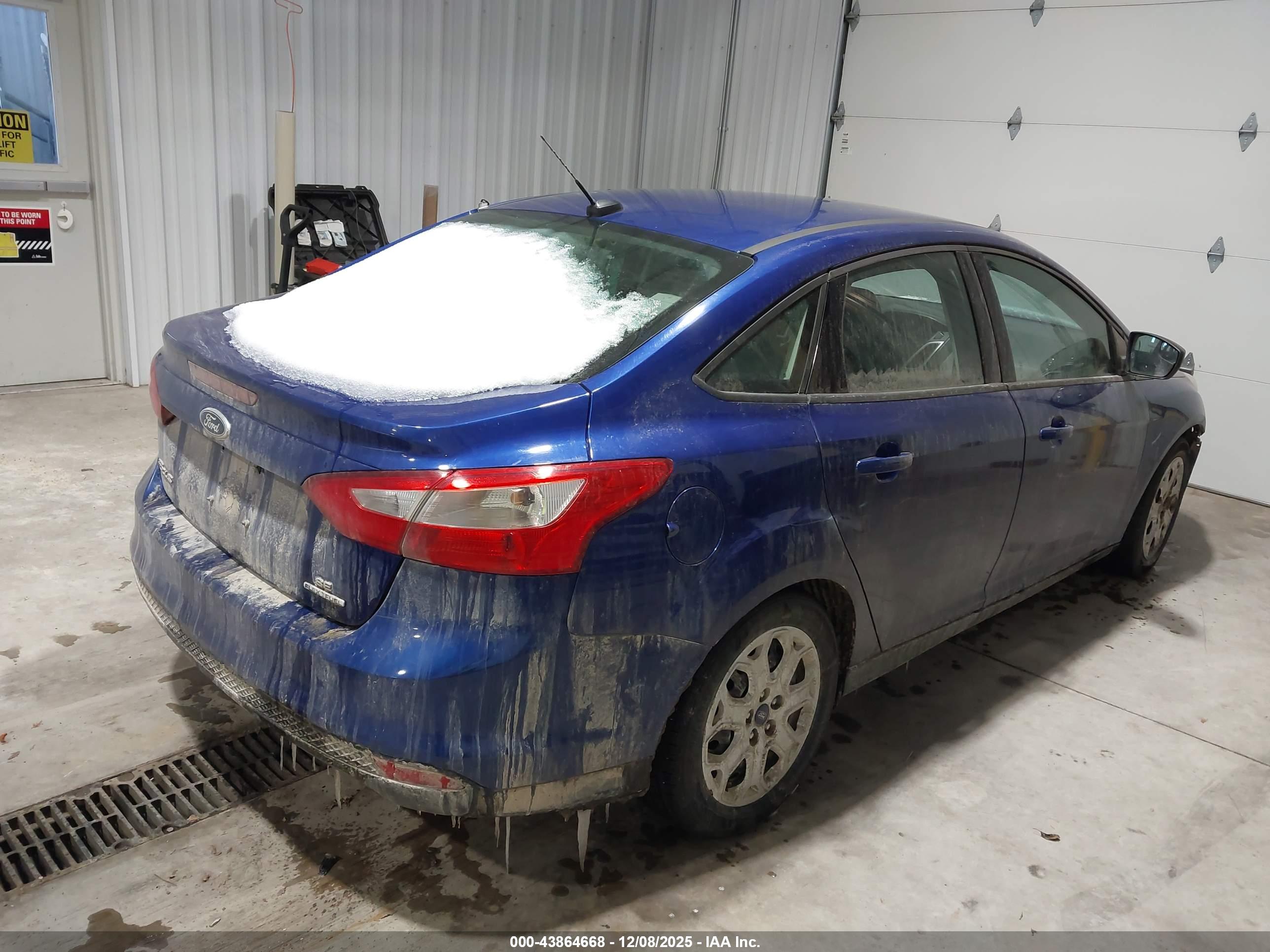 FORD FOCUS image 4