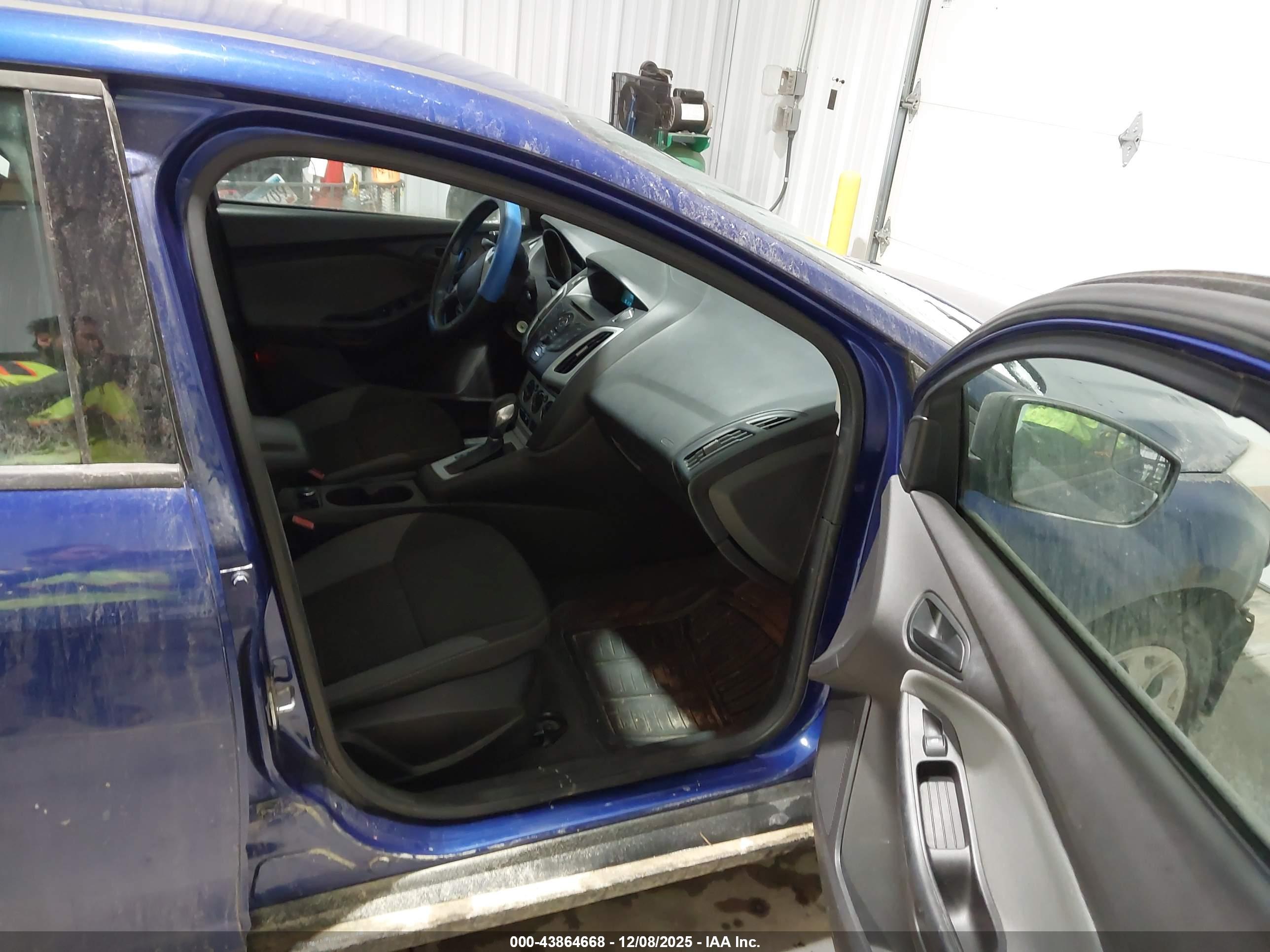 FORD FOCUS image 5