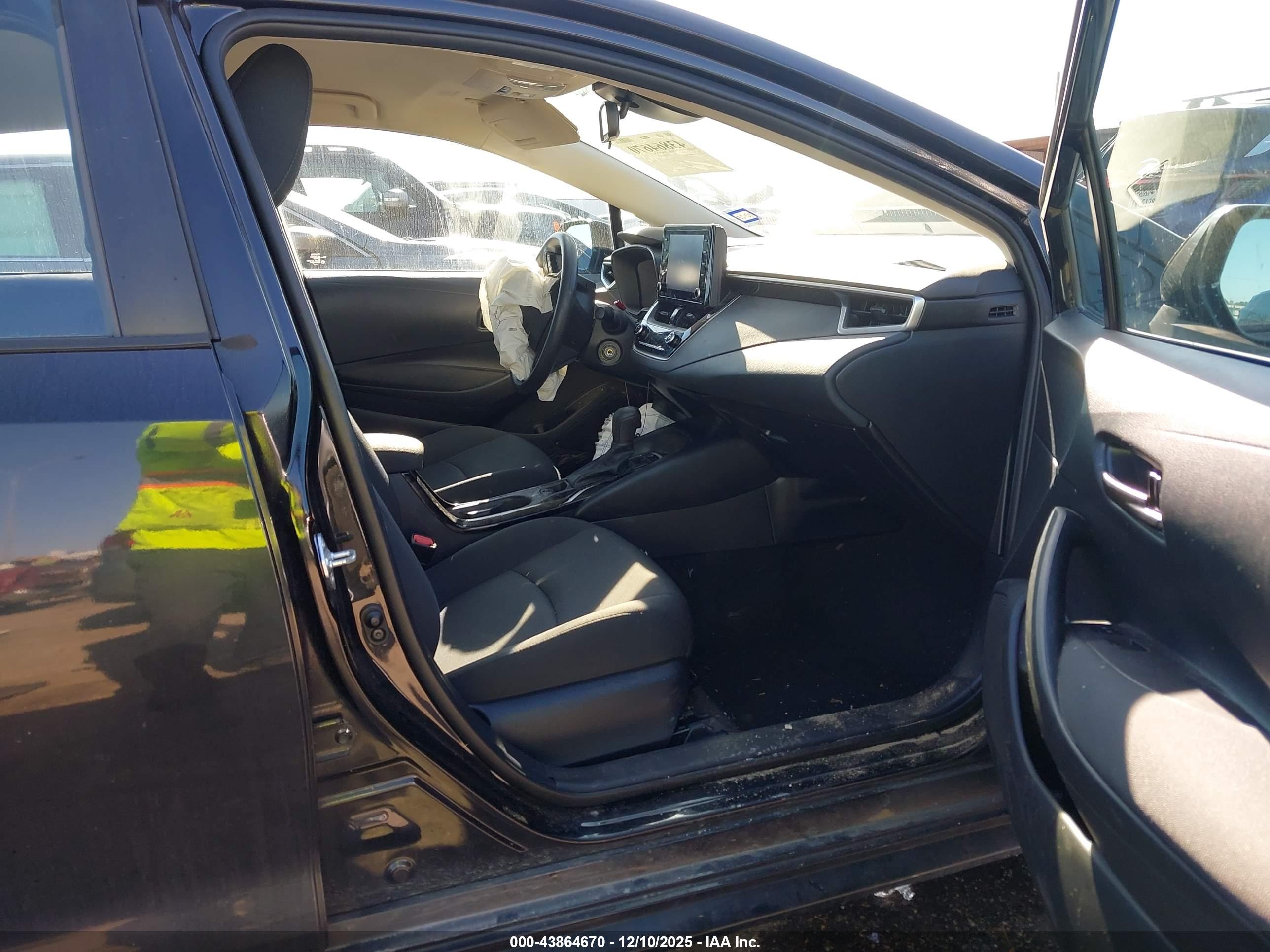 TOYOTA COROLLA image 5