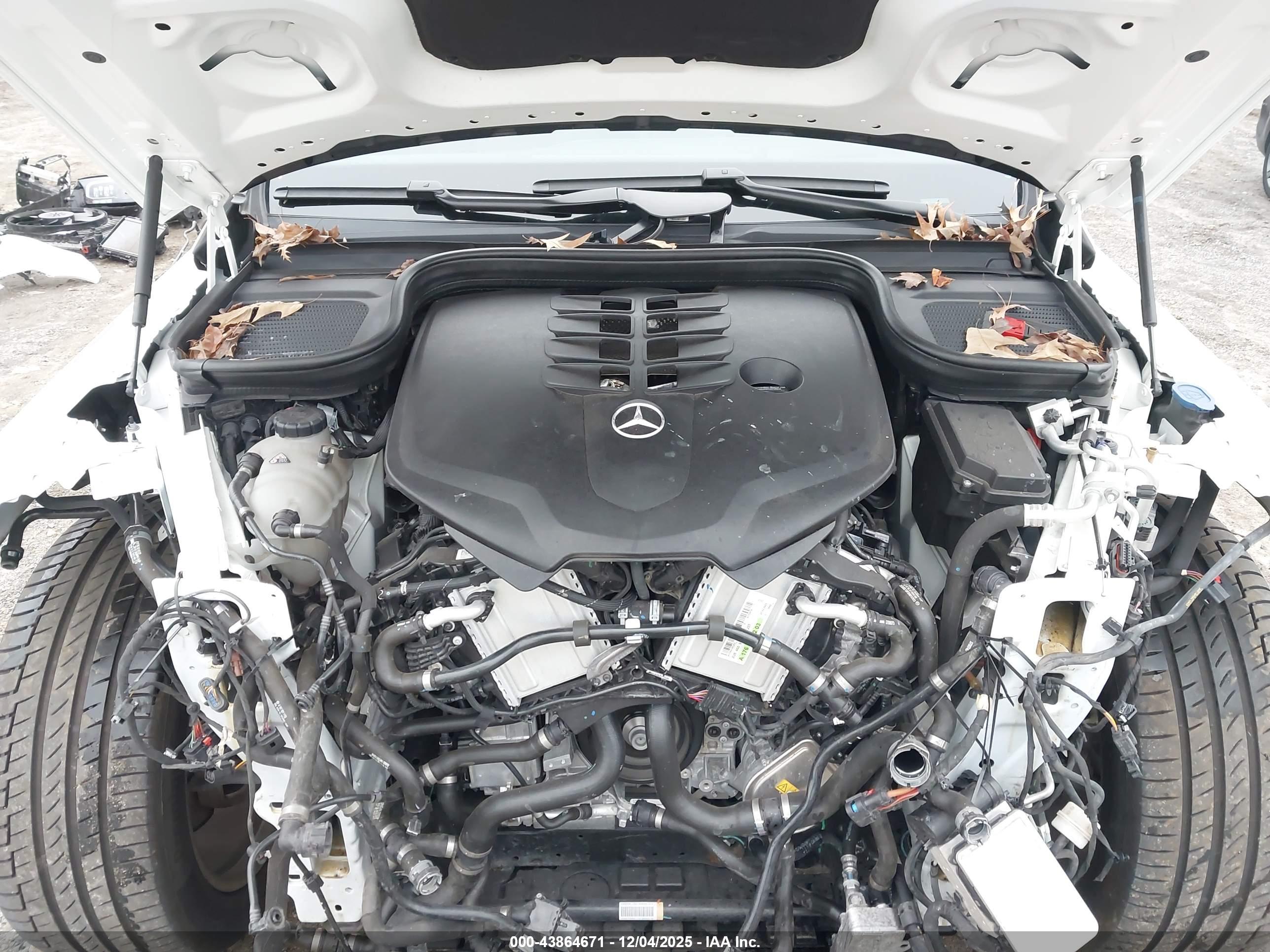 MERCEDES-BENZ GLS image 10