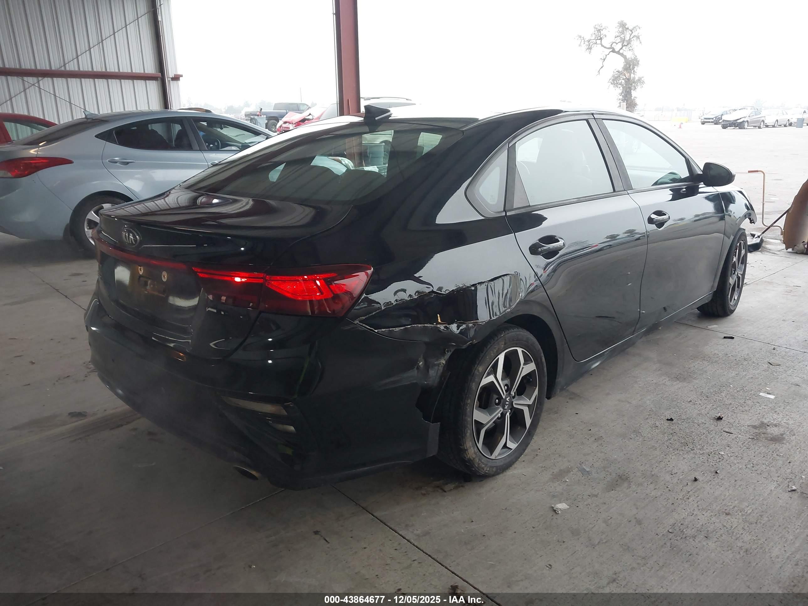 KIA FORTE image 4