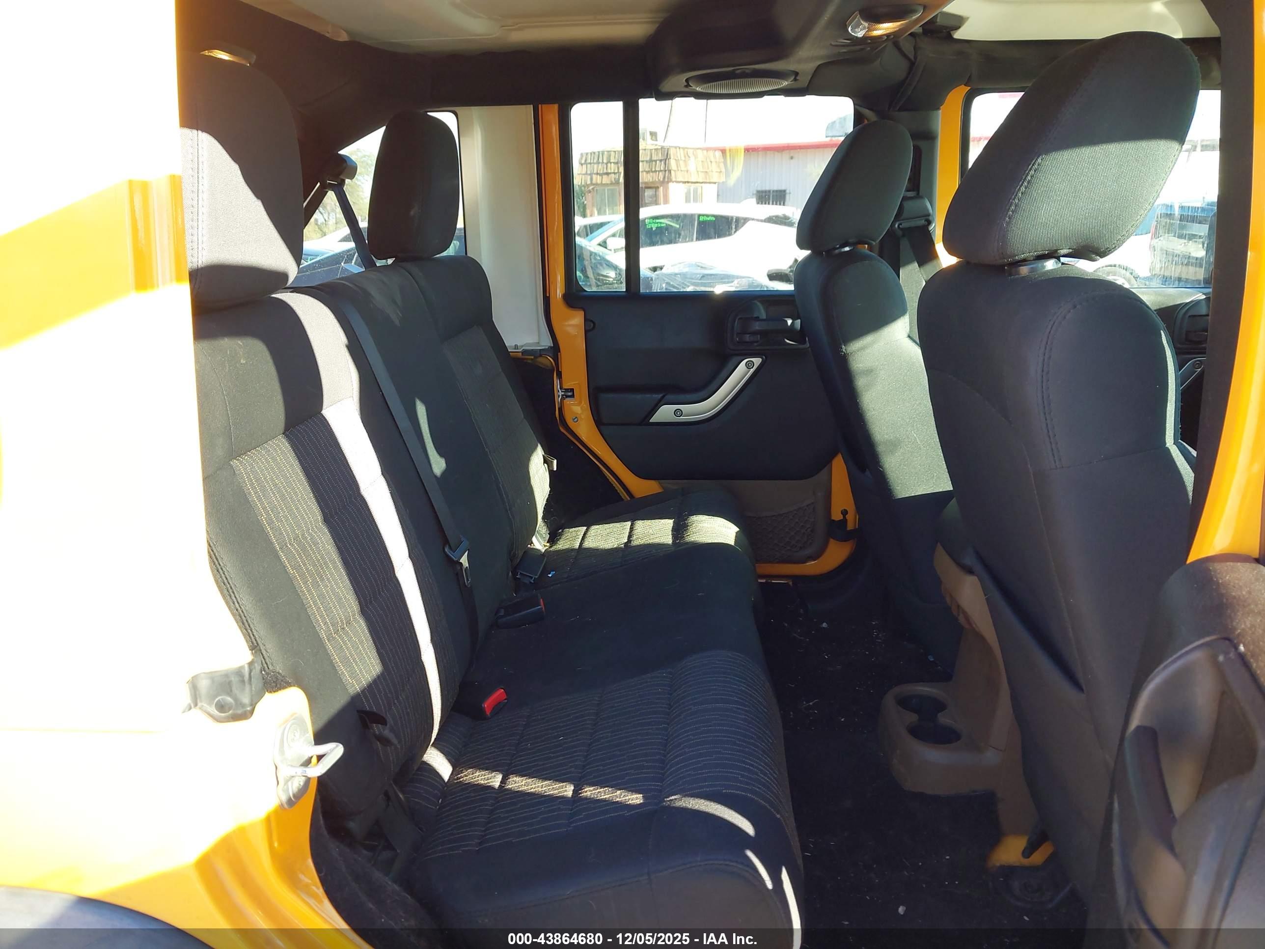 JEEP WRANGLER image 8