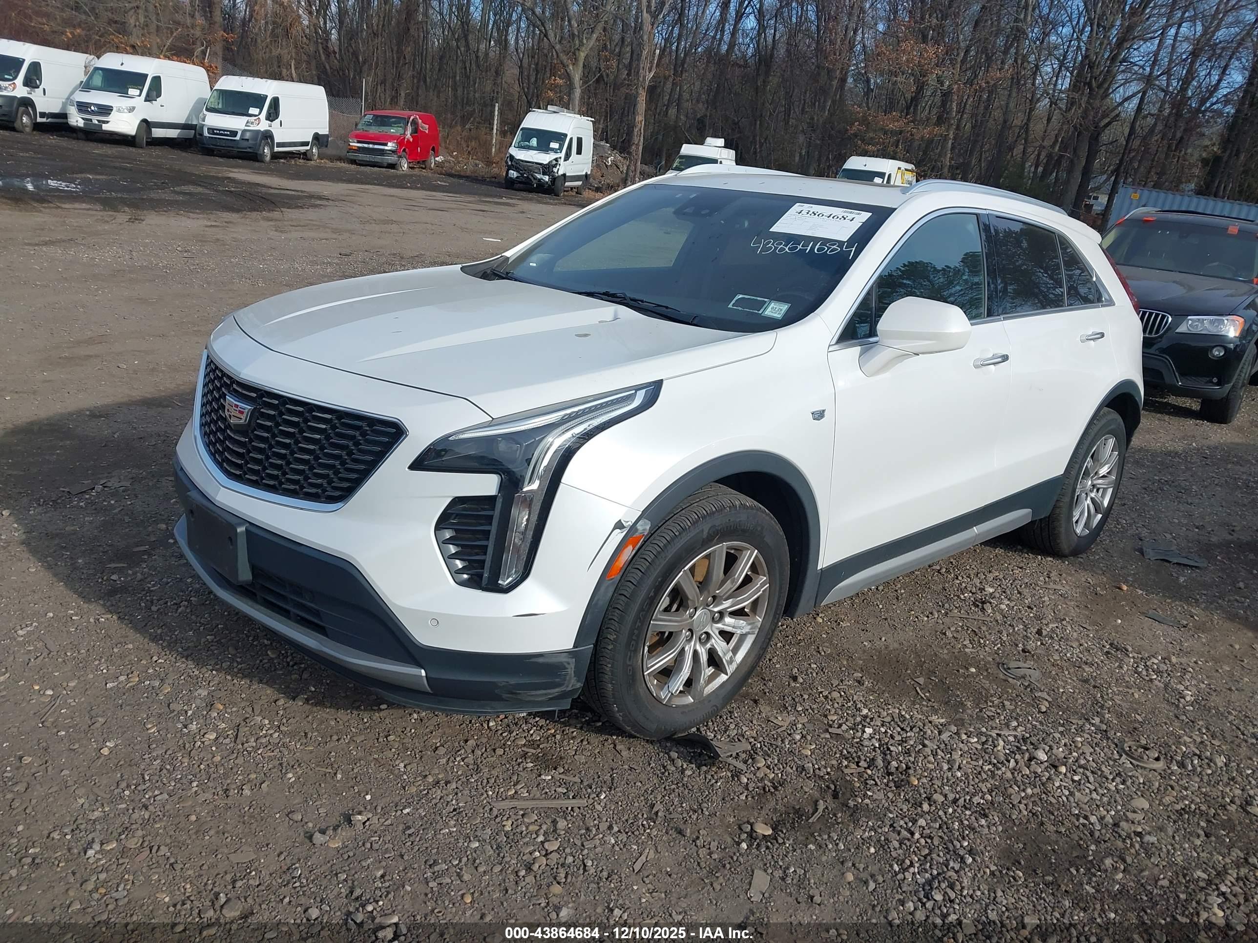 CADILLAC XT4 image 2