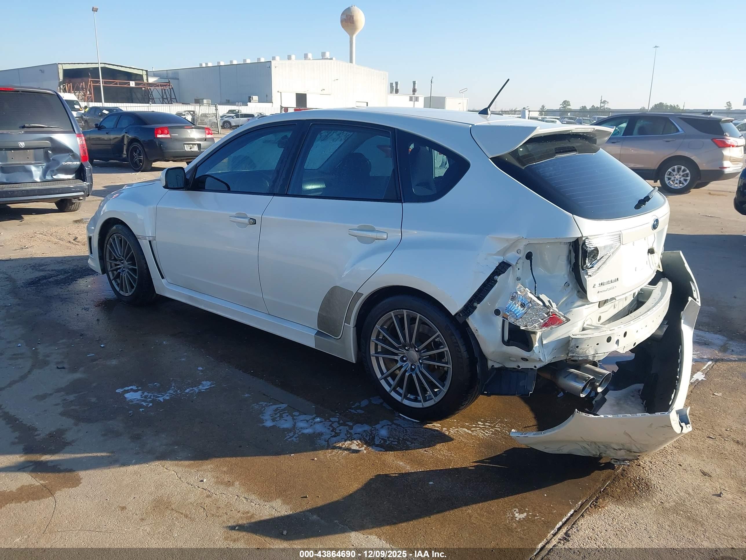 SUBARU IMPREZA image 3