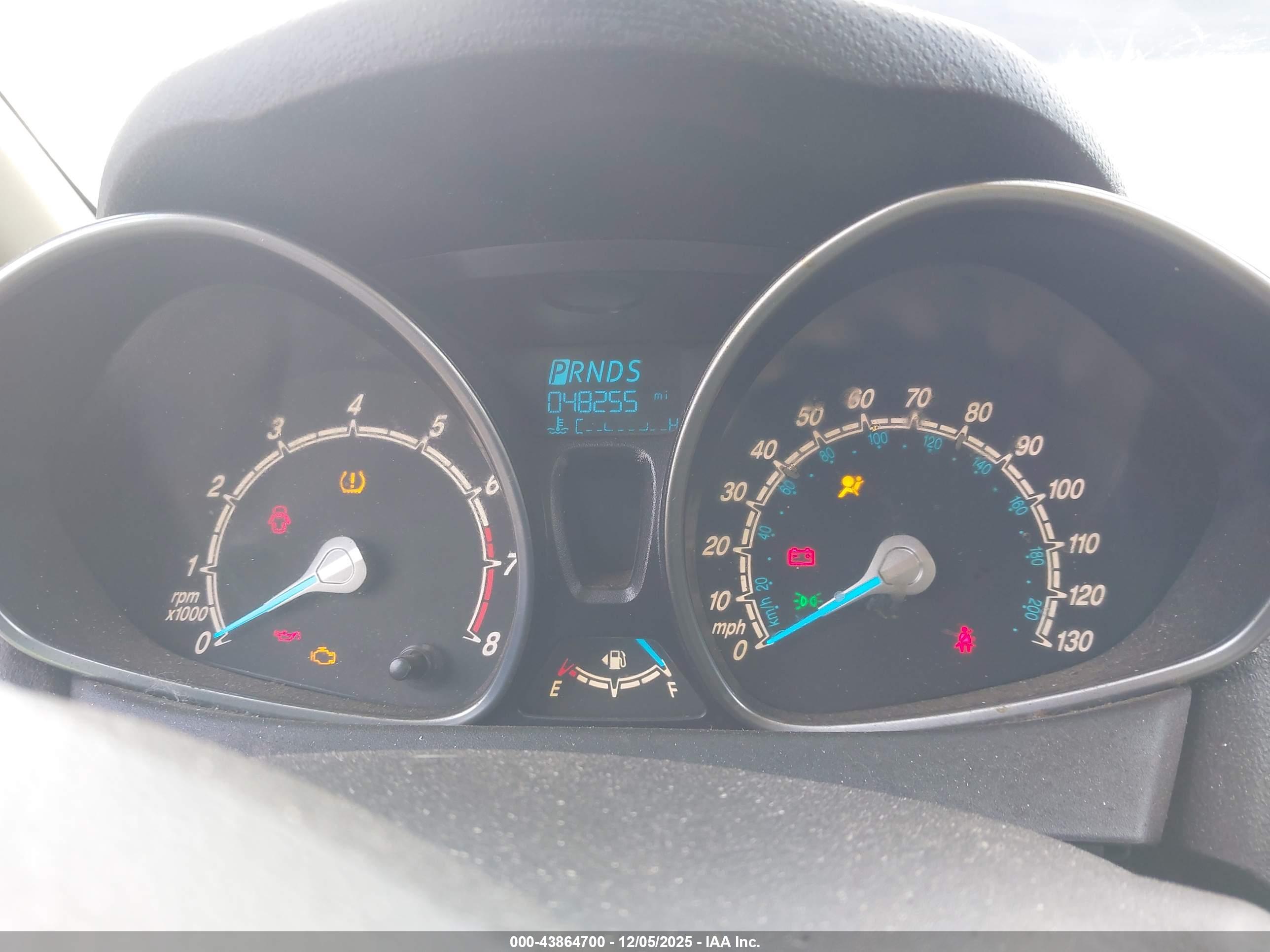 FORD FIESTA image 7
