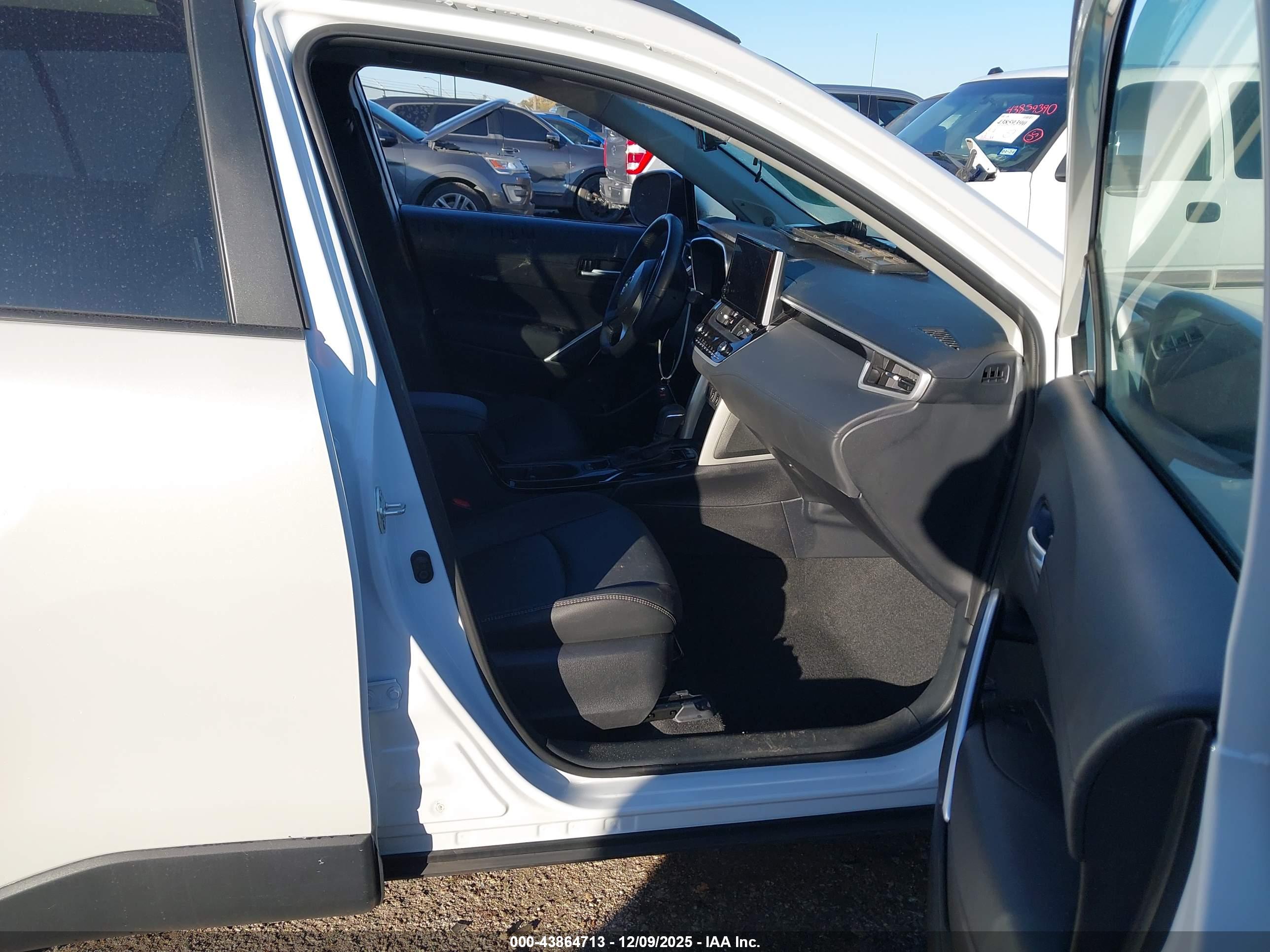 TOYOTA COROLLA image 5