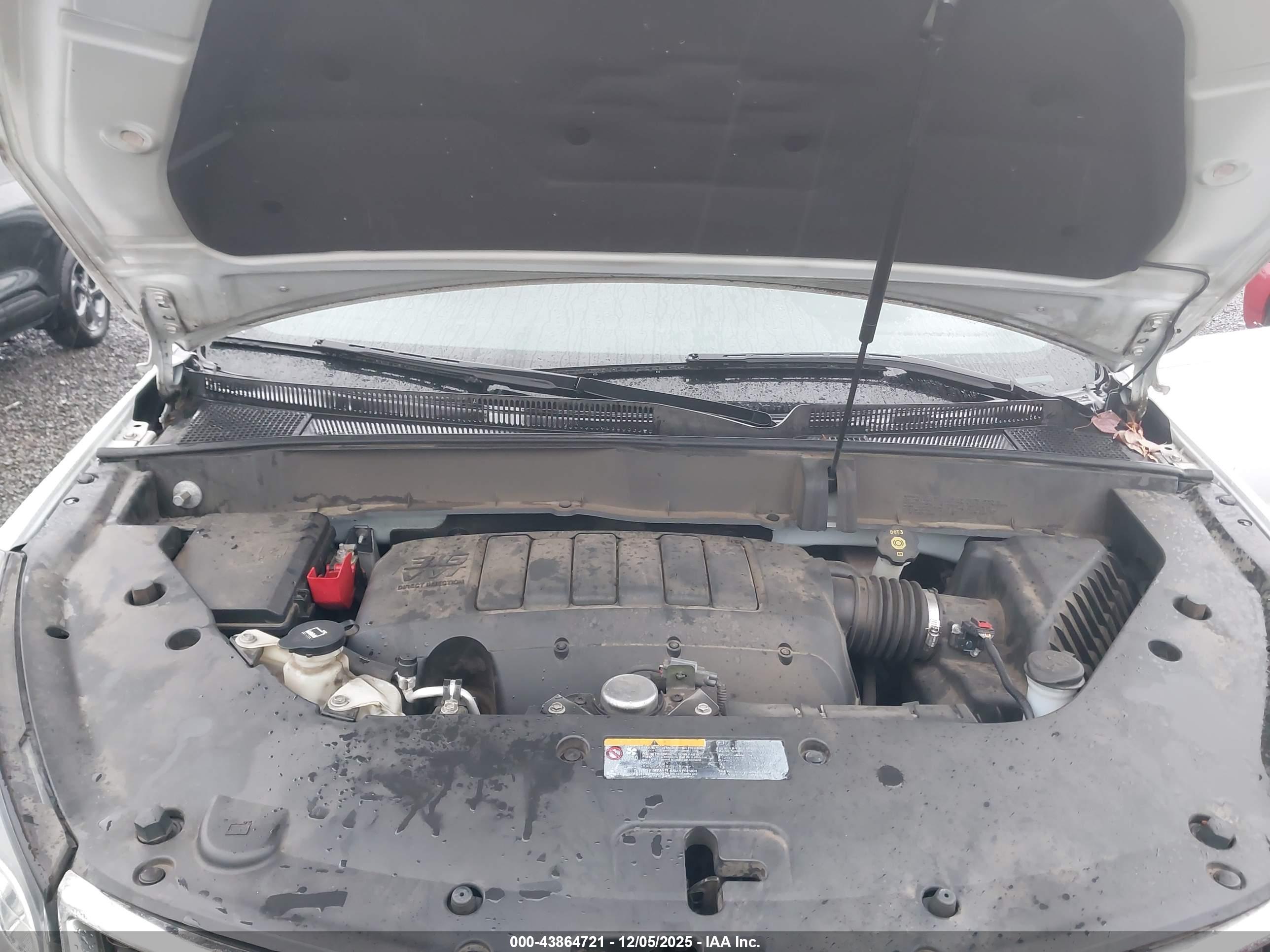 CHEVROLET TRAVERSE image 10