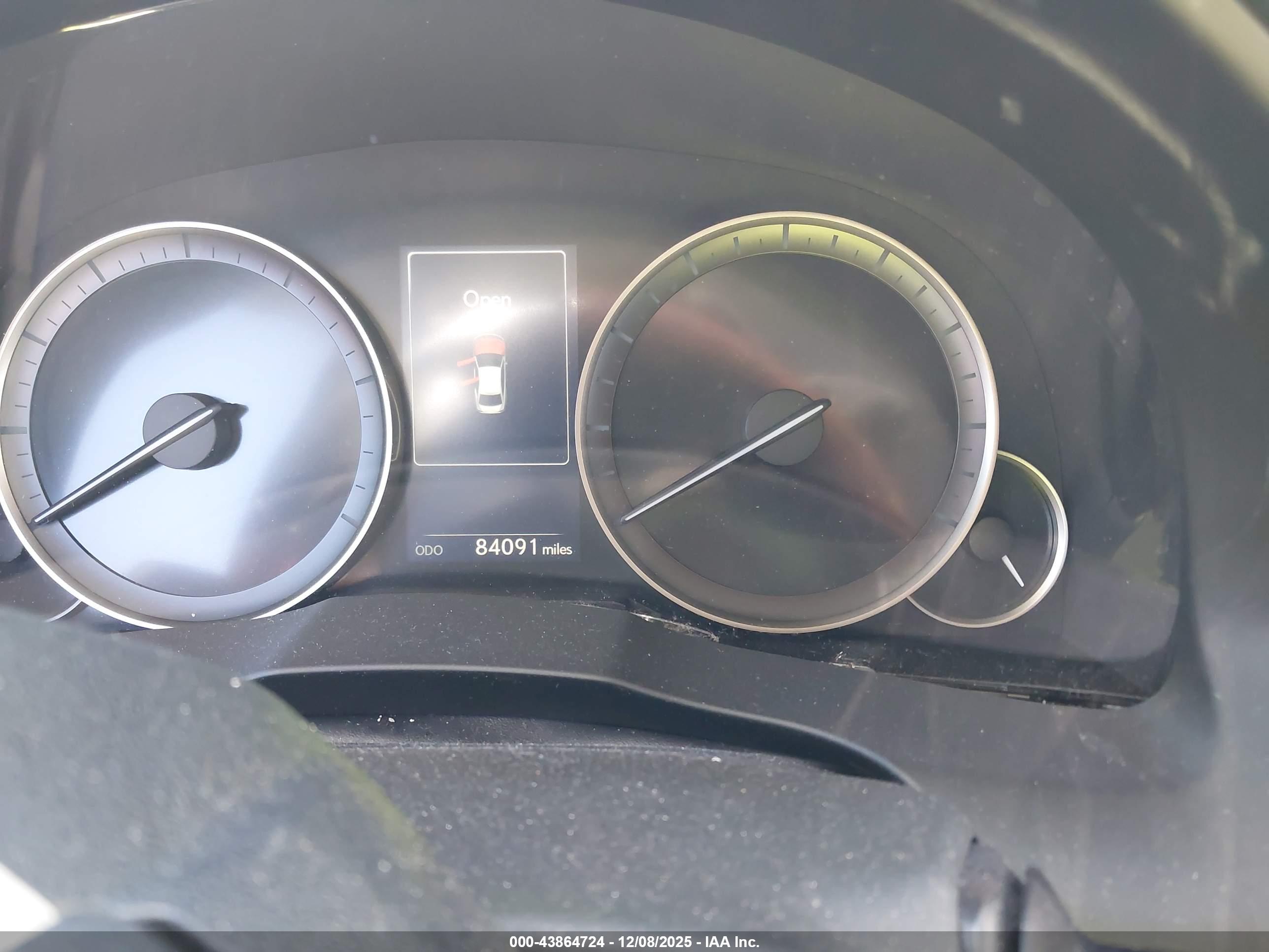 LEXUS ES image 7
