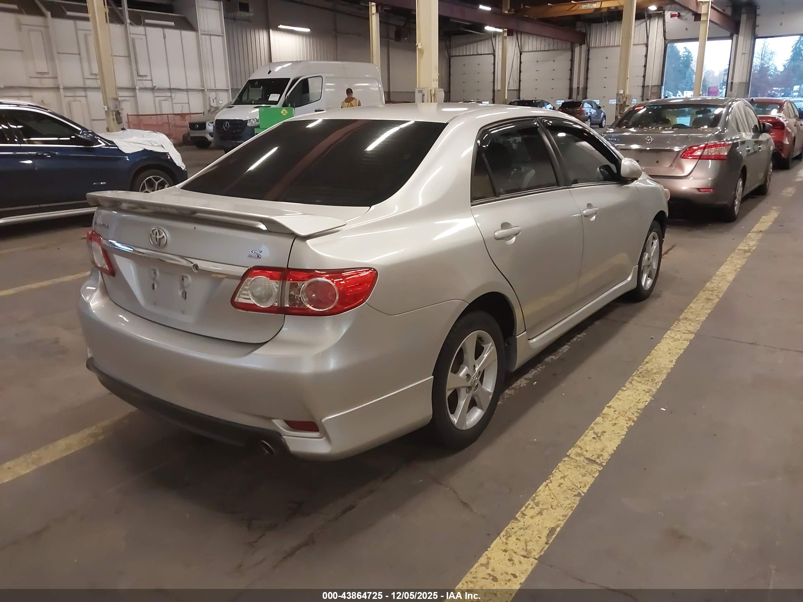 TOYOTA COROLLA image 4