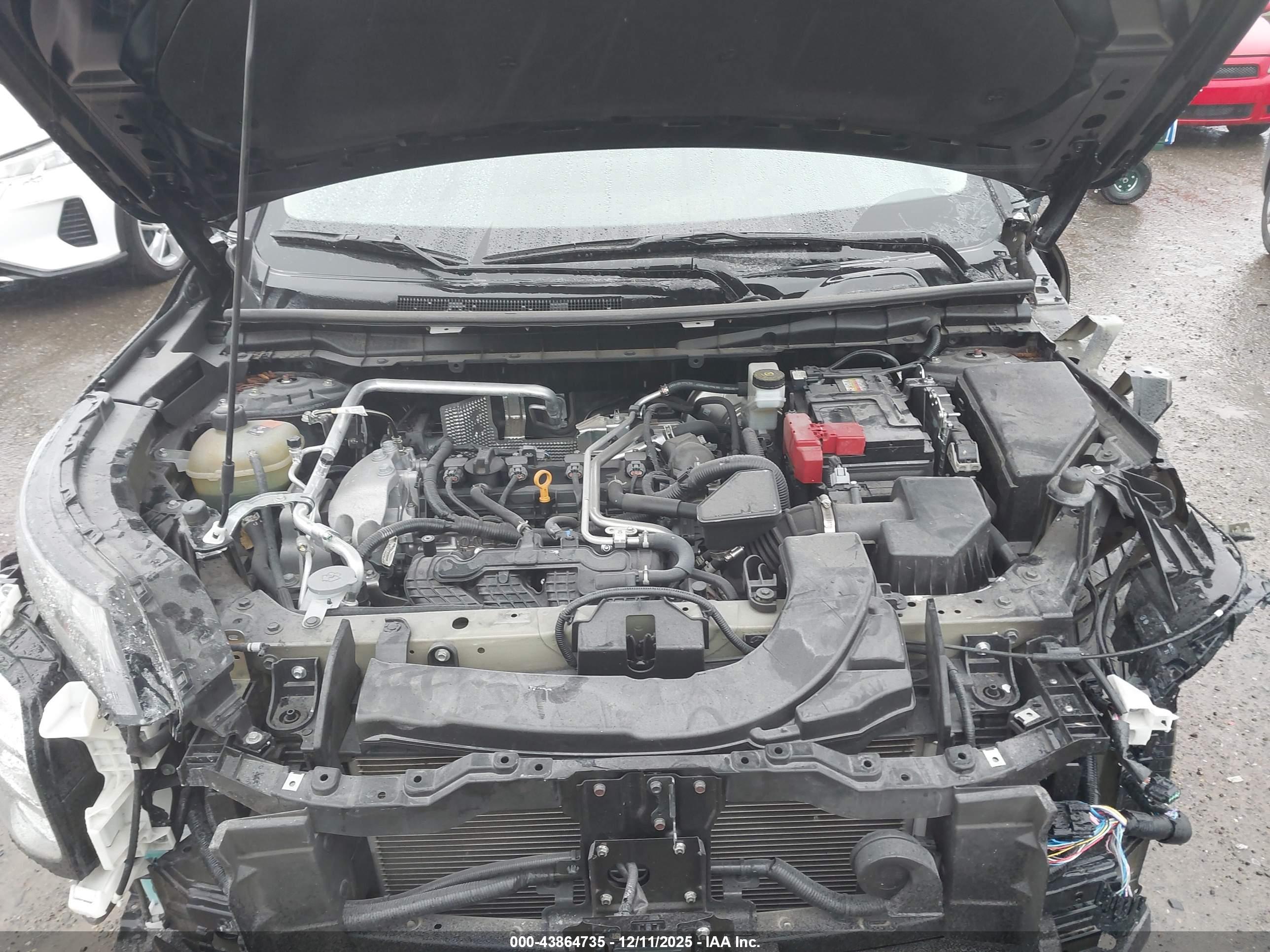 MITSUBISHI OUTLANDER image 10