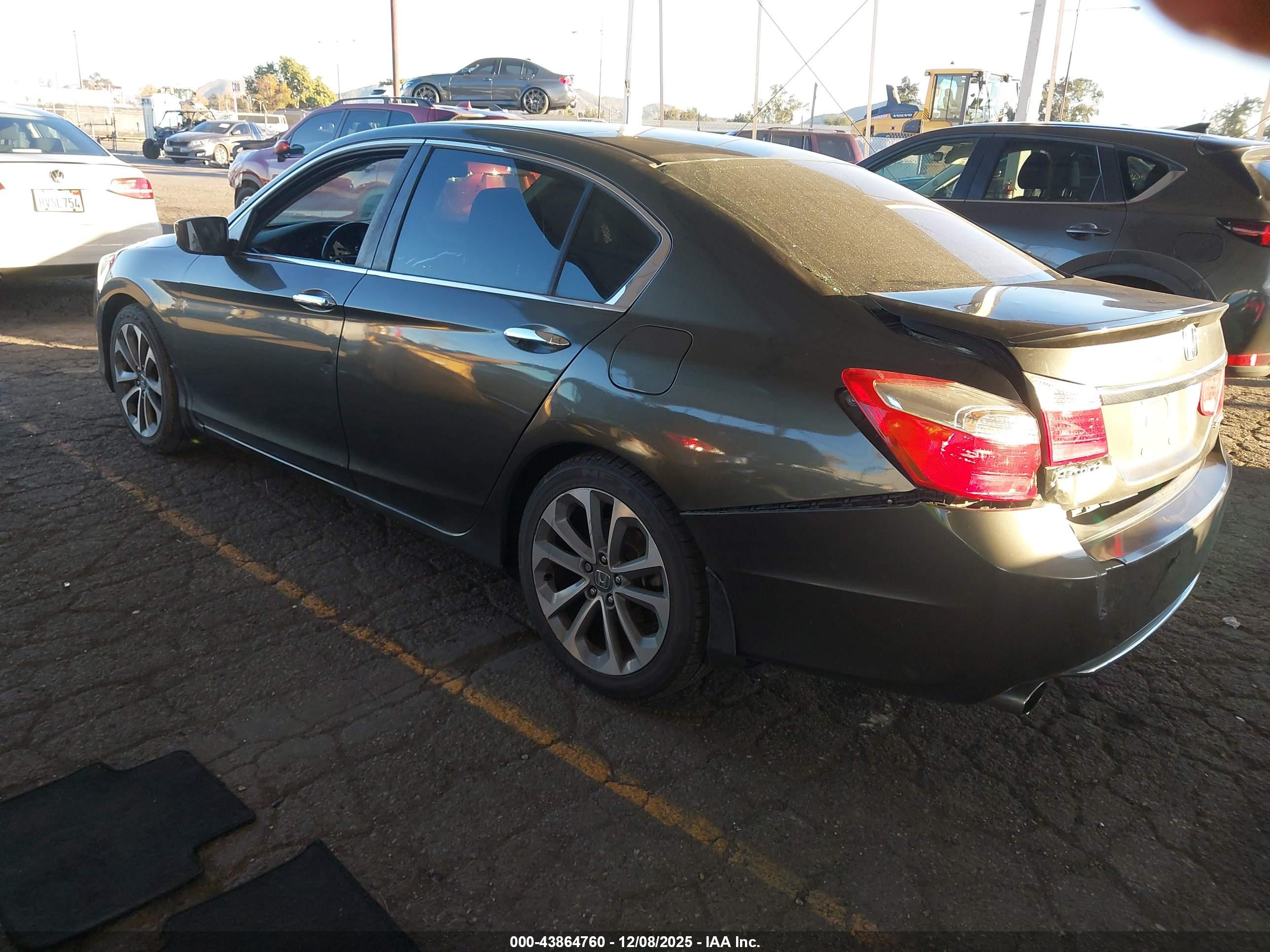 HONDA ACCORD image 3