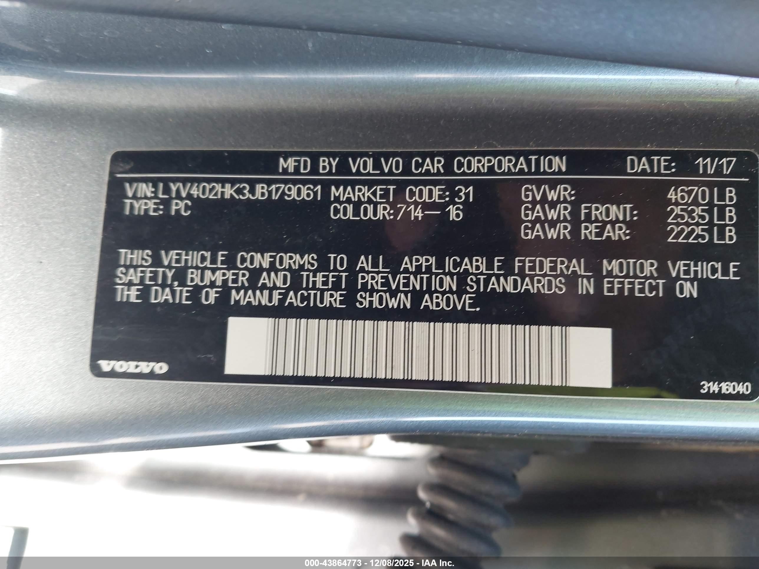 VOLVO S60 image 9