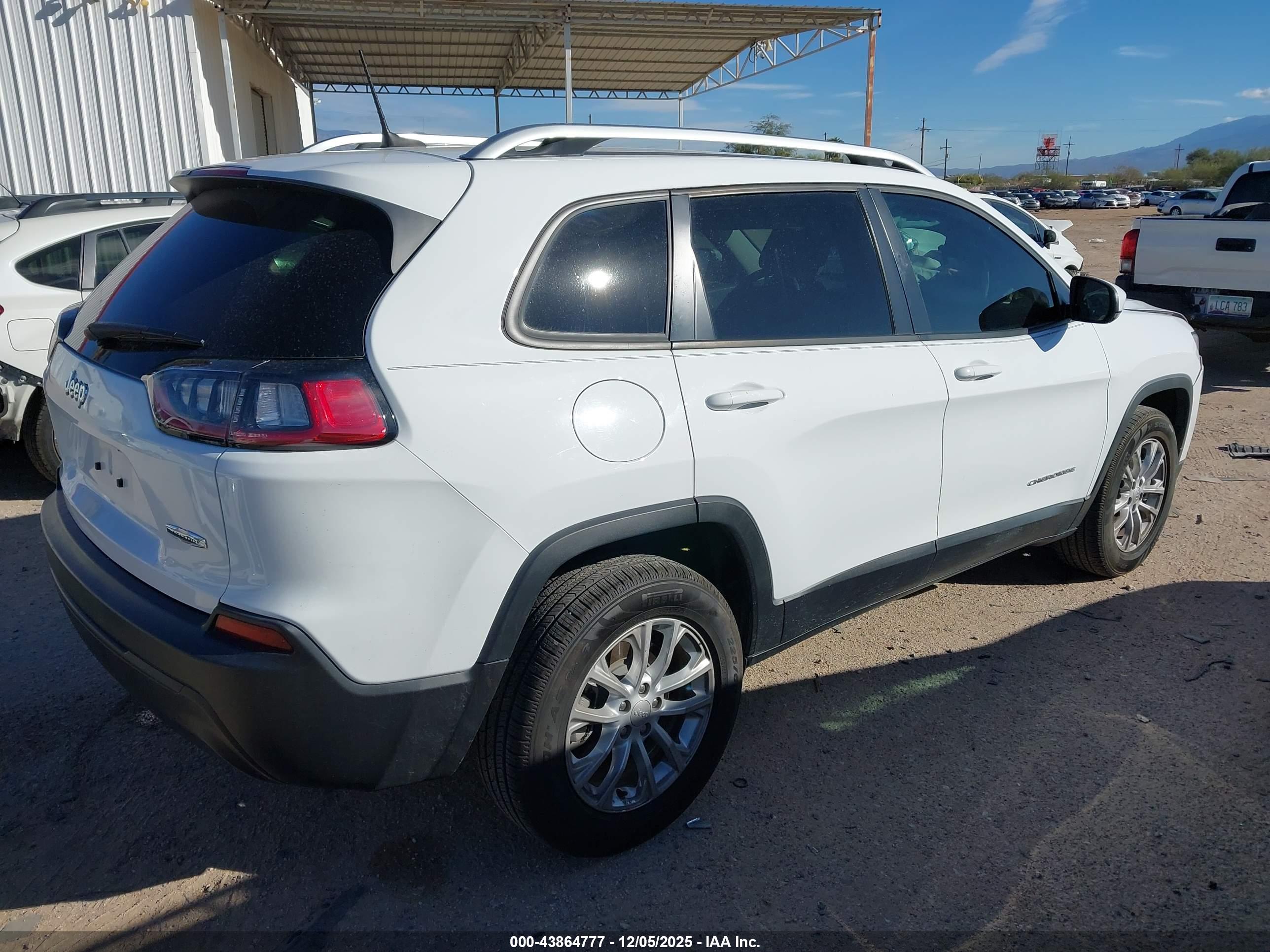 JEEP CHEROKEE image 4
