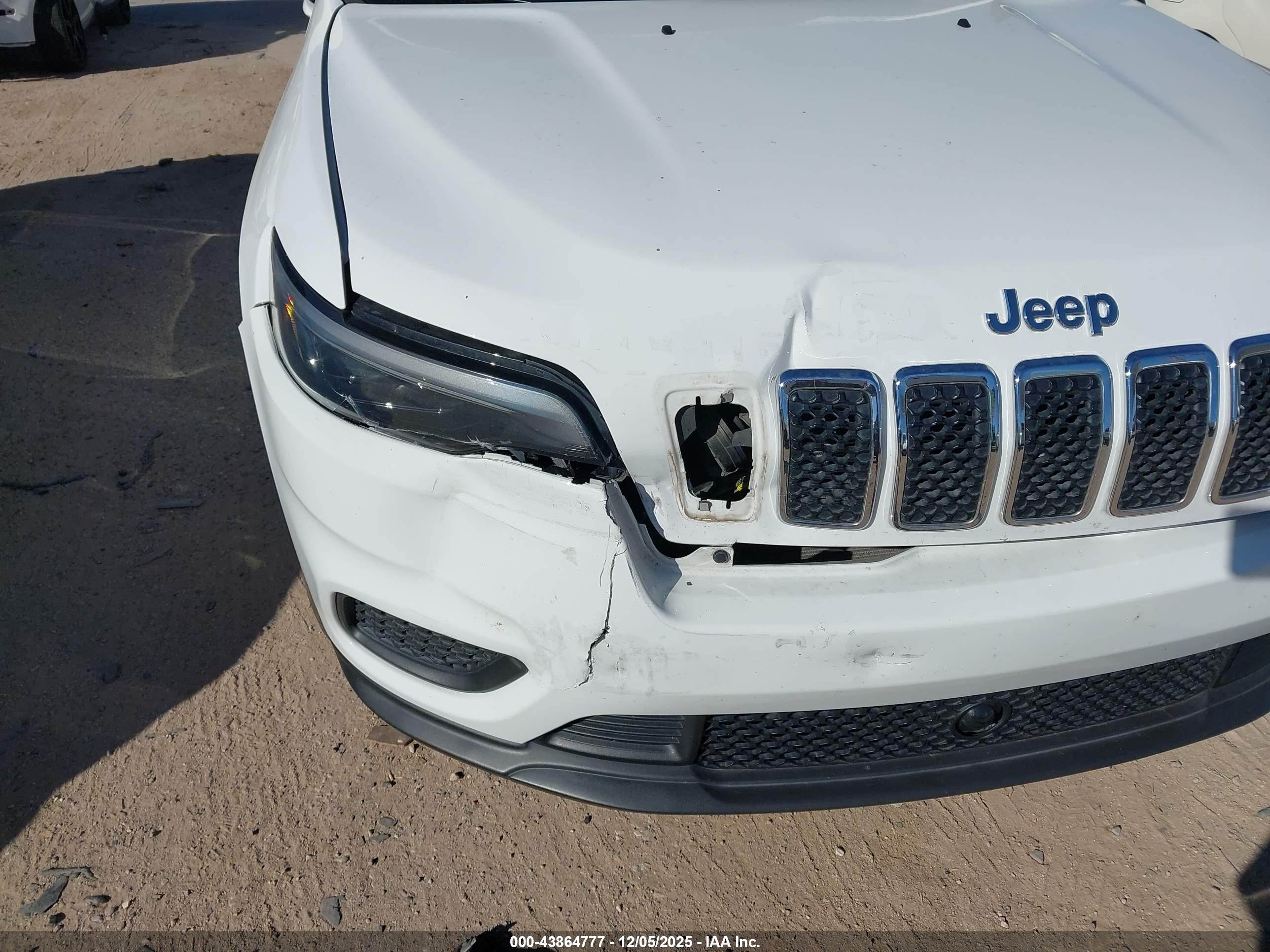 JEEP CHEROKEE image 6