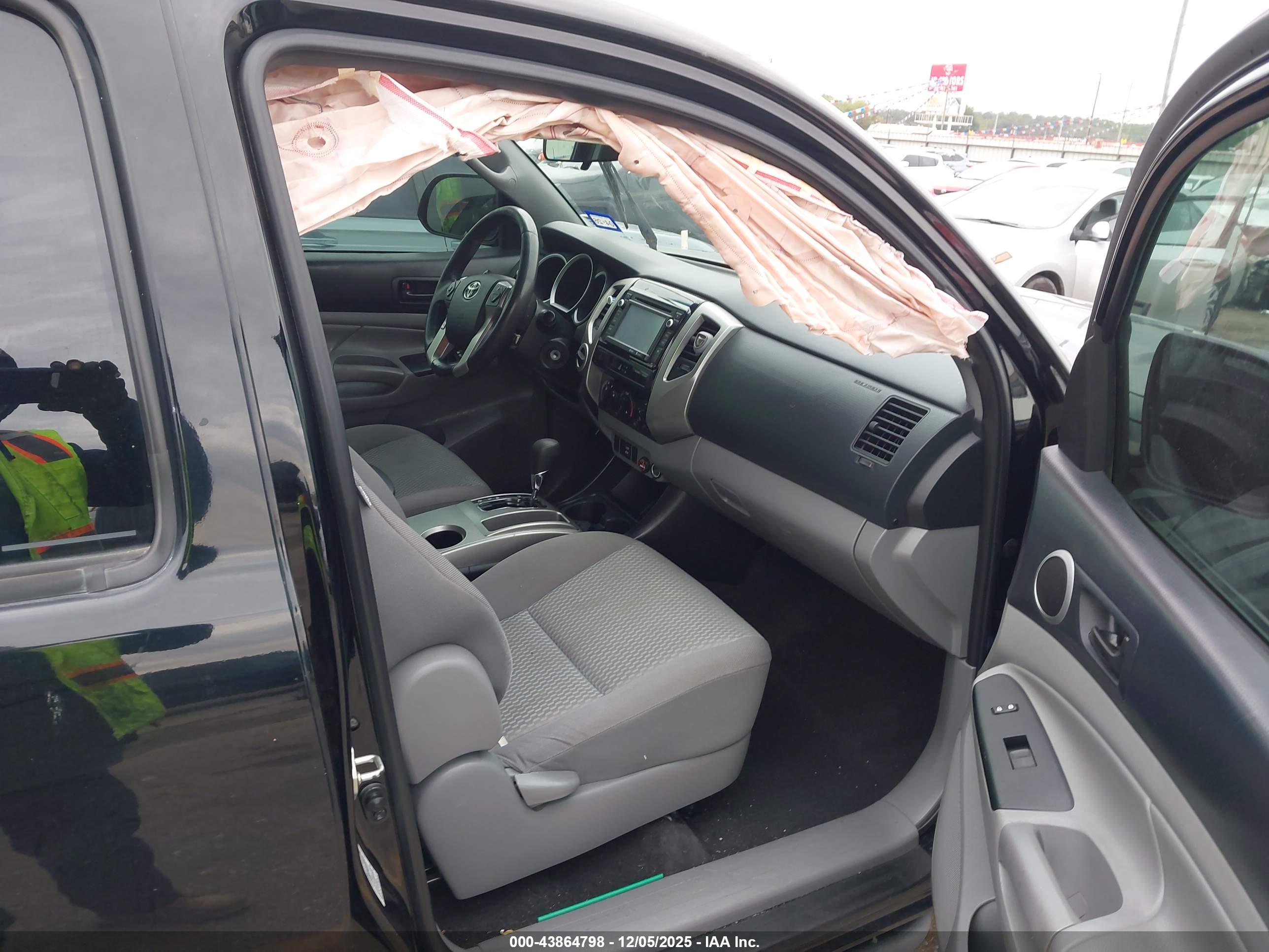TOYOTA TACOMA image 5