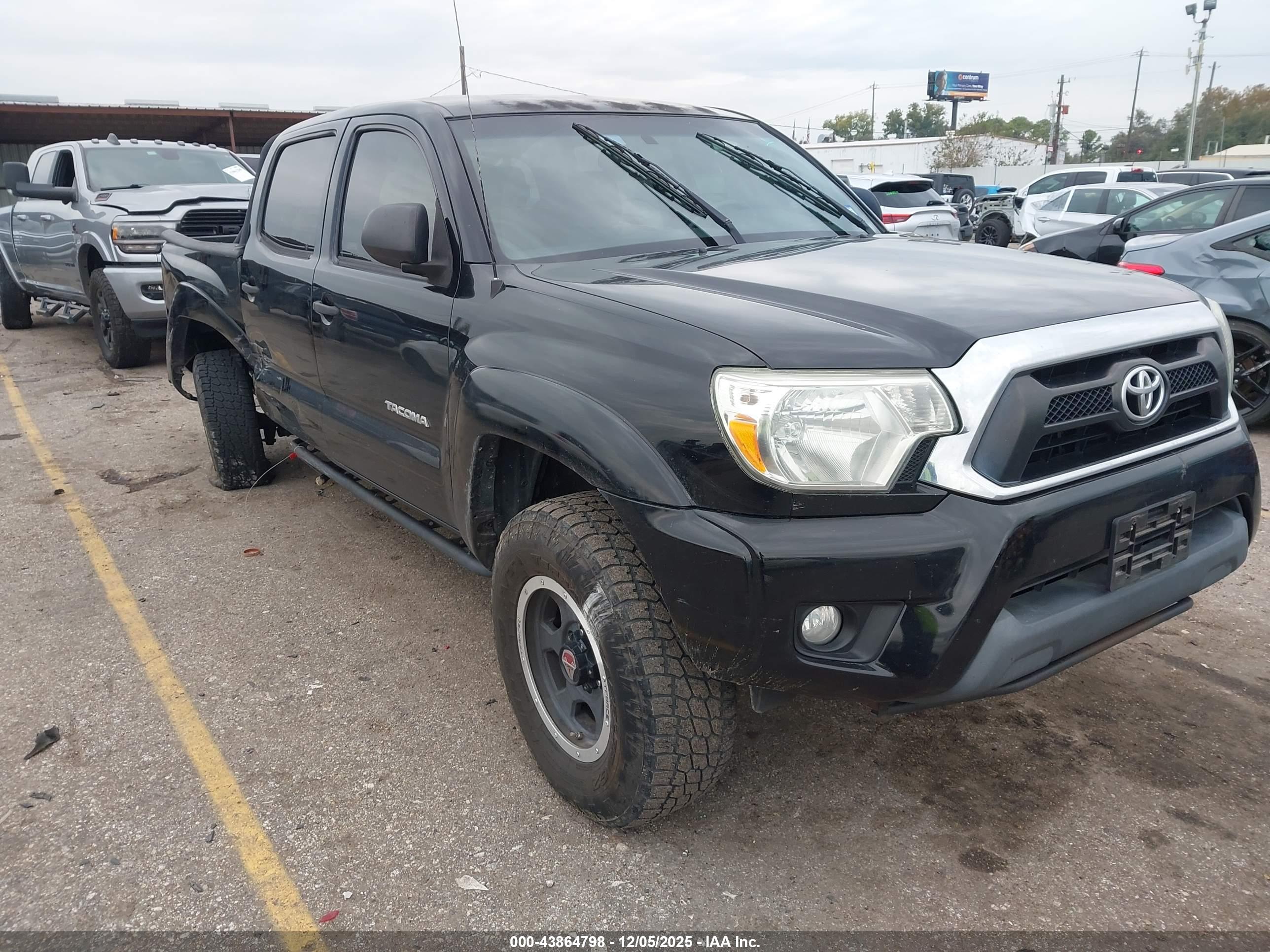 TOYOTA TACOMA image 6