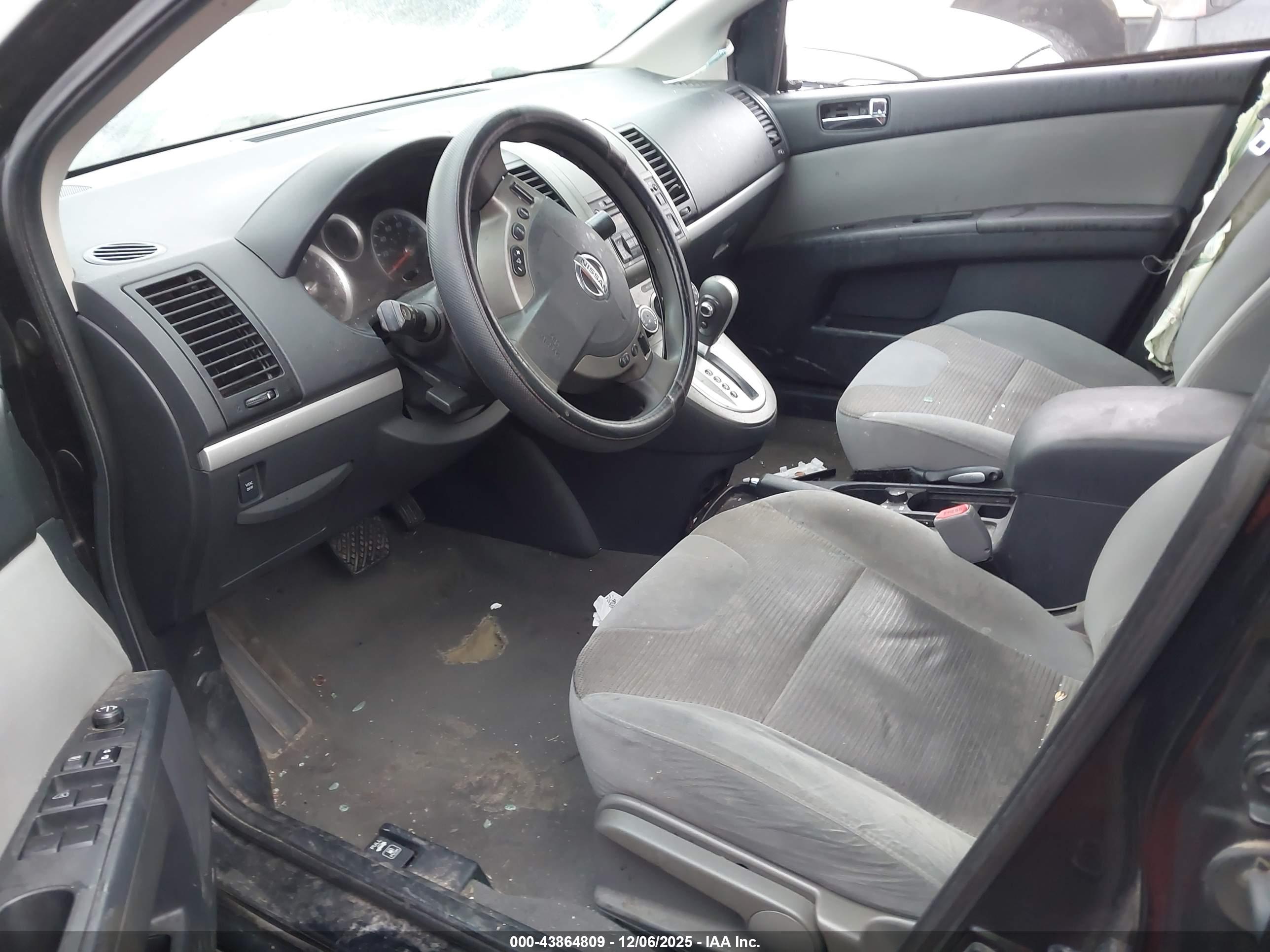 NISSAN SENTRA image 5