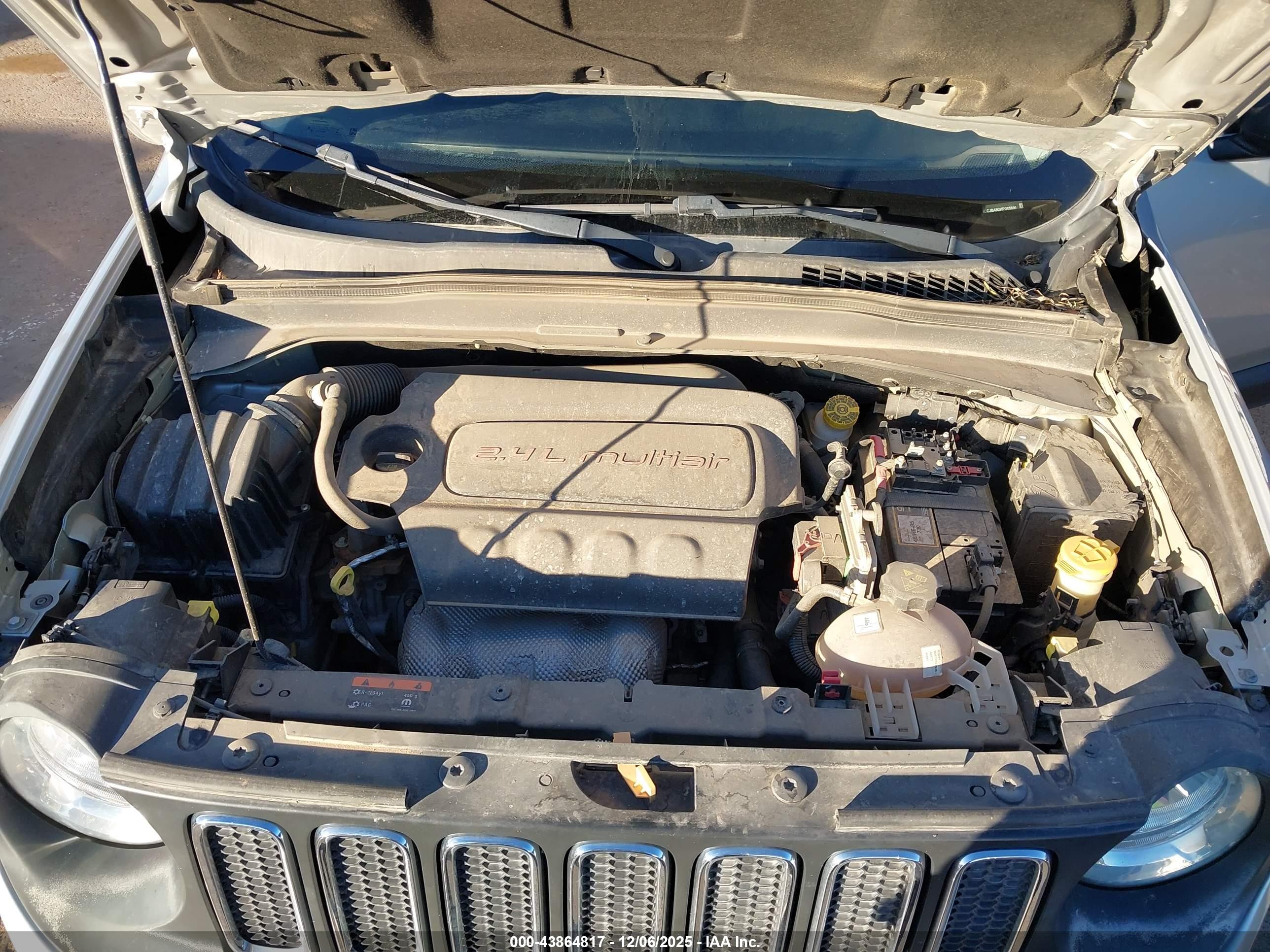 JEEP RENEGADE image 10