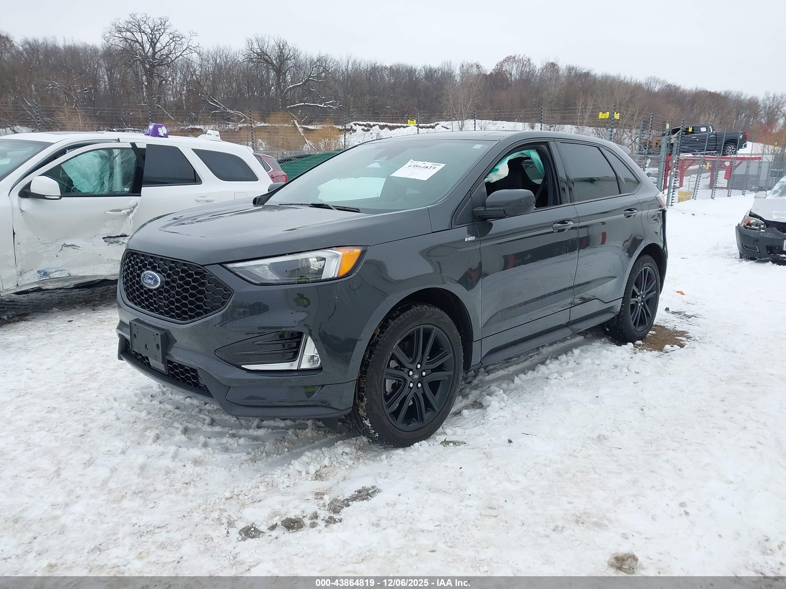 FORD EDGE image 2