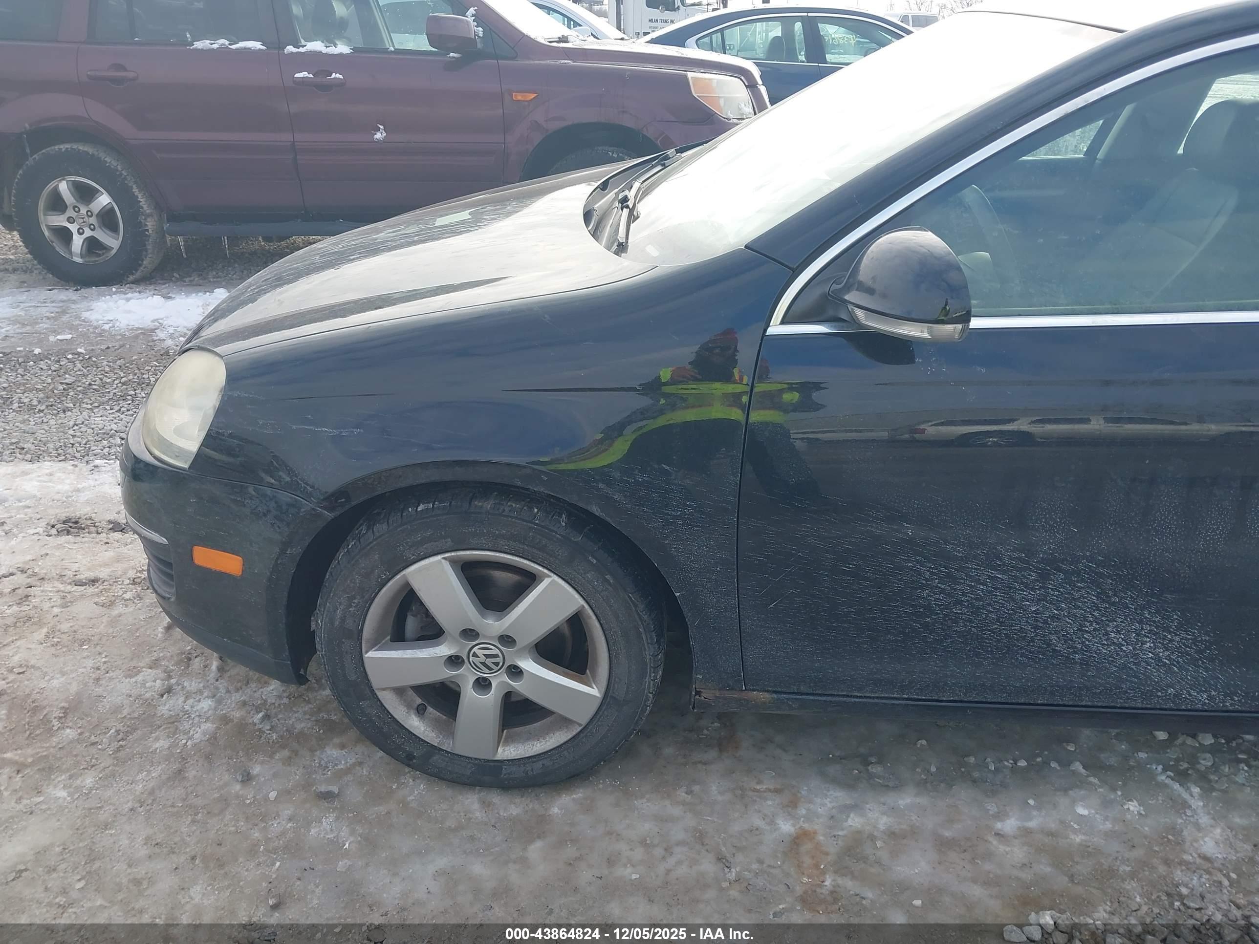 VOLKSWAGEN JETTA image 6