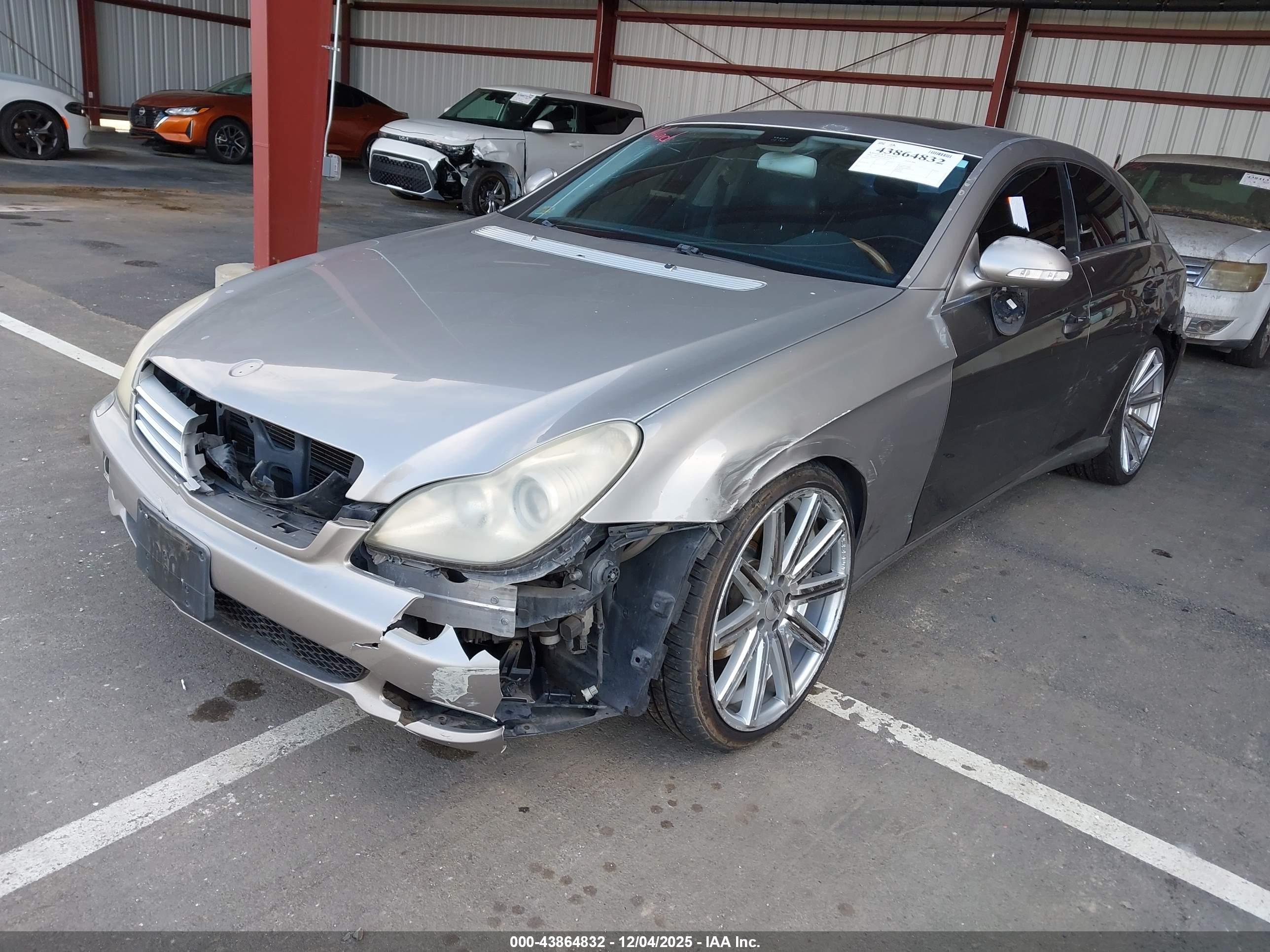 MERCEDES-BENZ CLS image 2