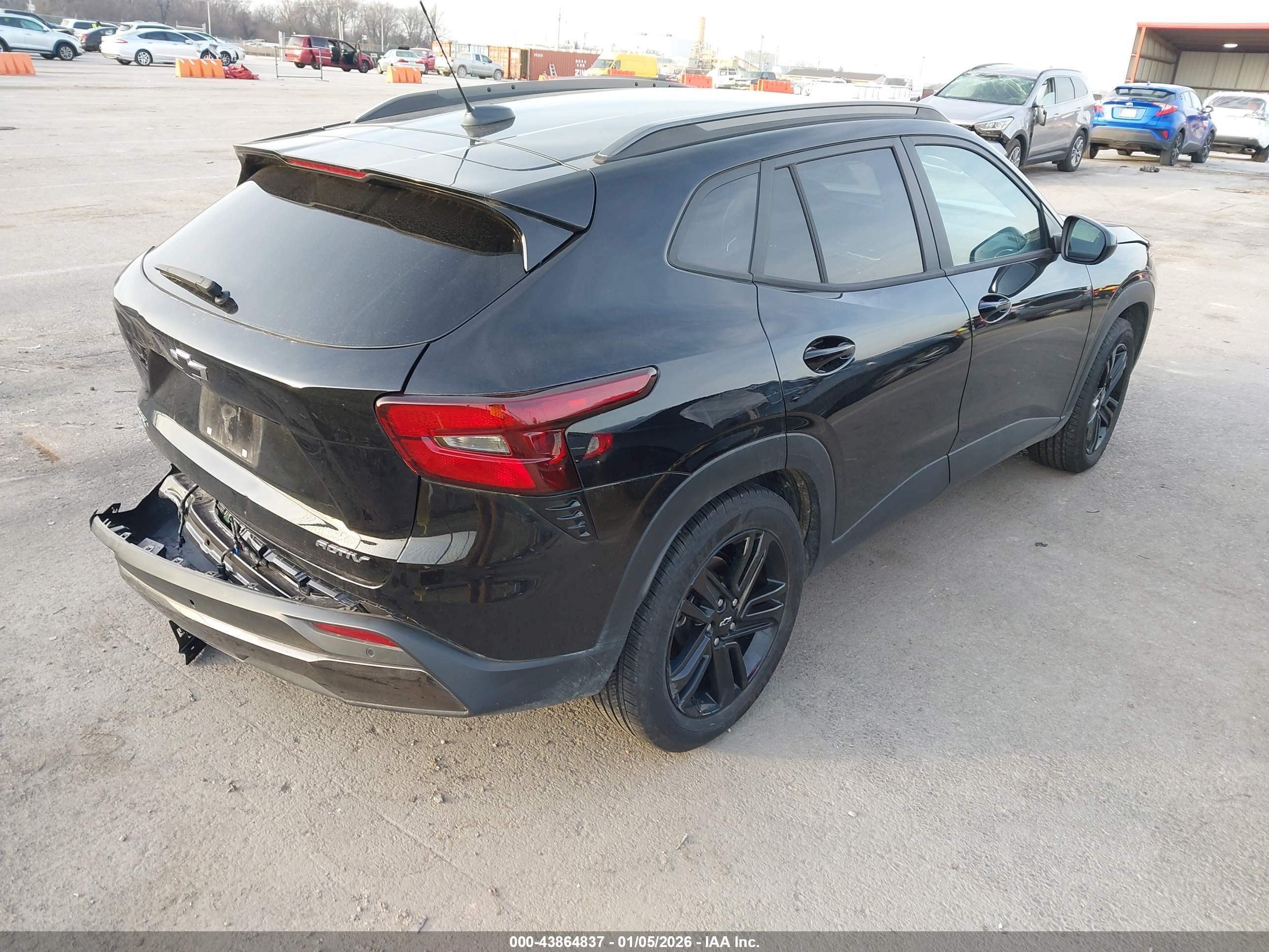 CHEVROLET TRAX image 4