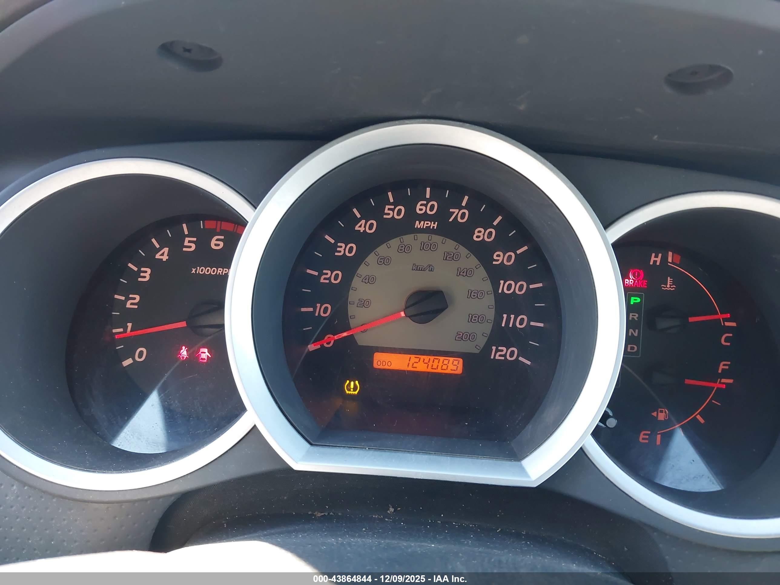 TOYOTA TACOMA image 7